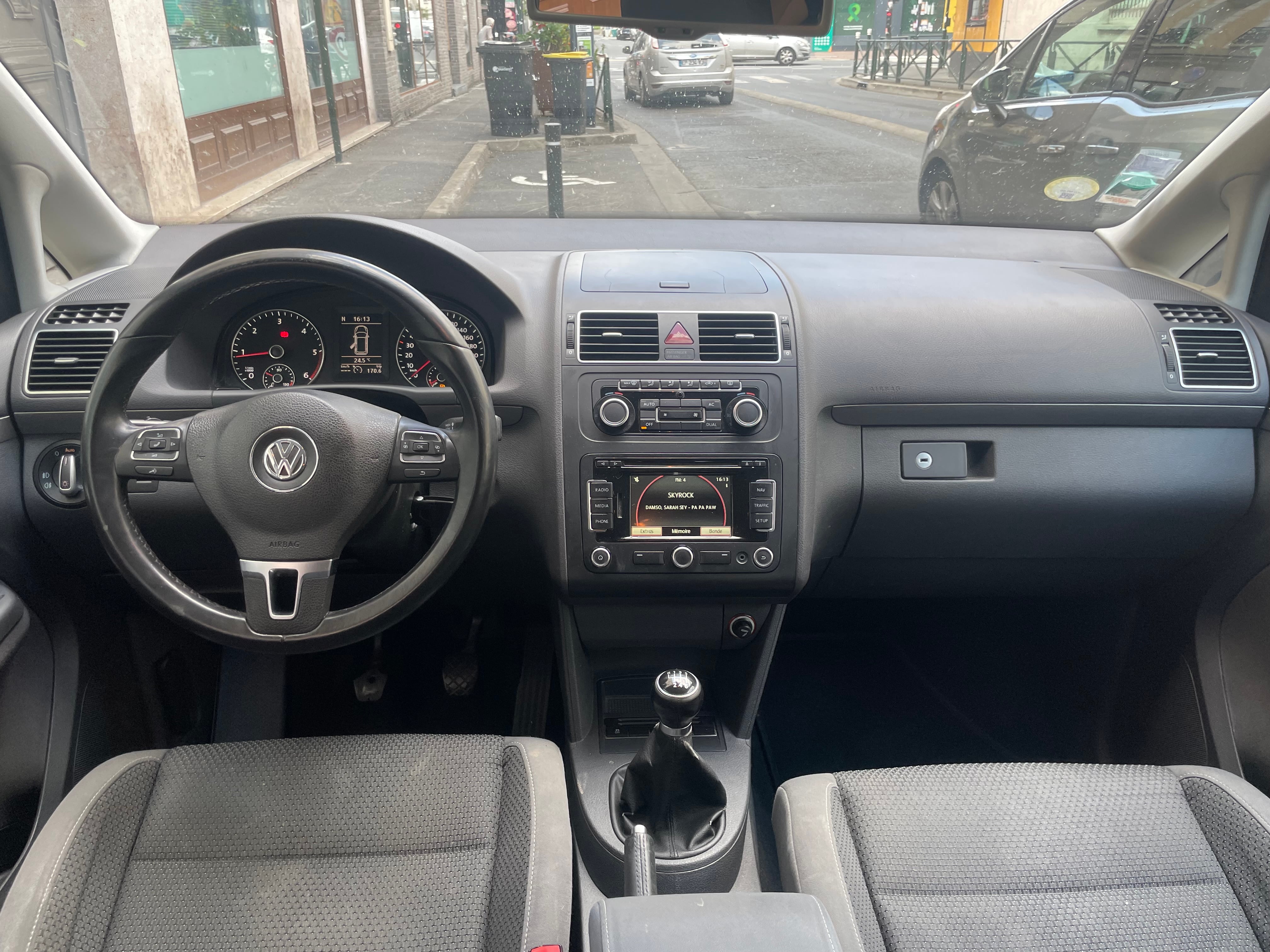 Volkswagen Touran avec Régulateur de vitesse