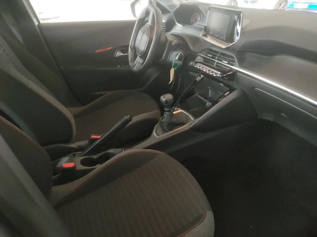 Peugeot 208 avec Régulateur de vitesse