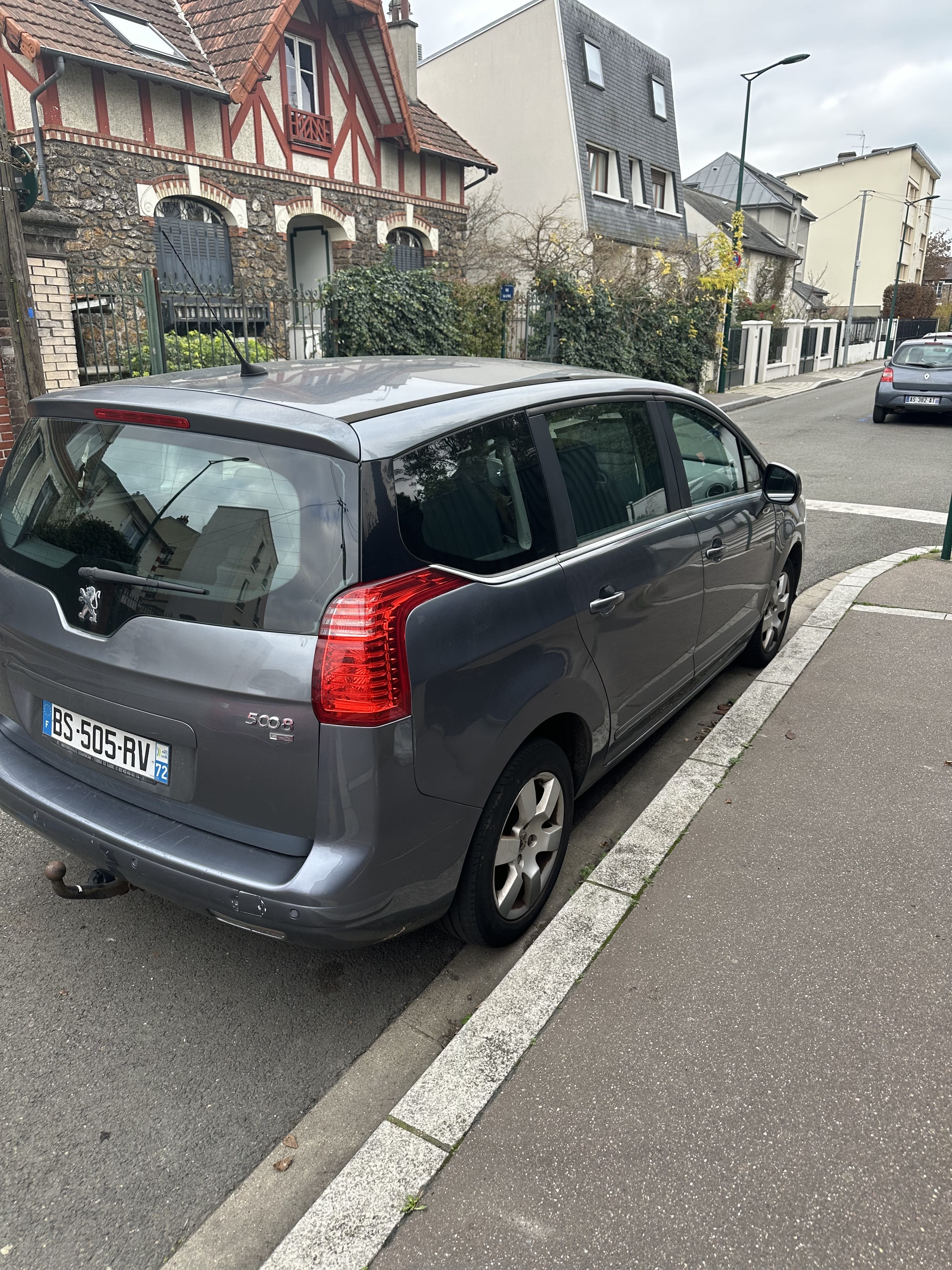 Peugeot 5008 avec Climatisation