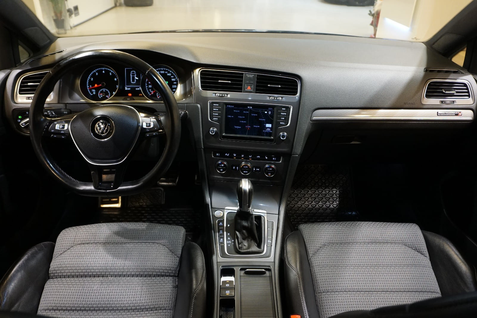 Volkswagen Golf SW Alltrack med GPS