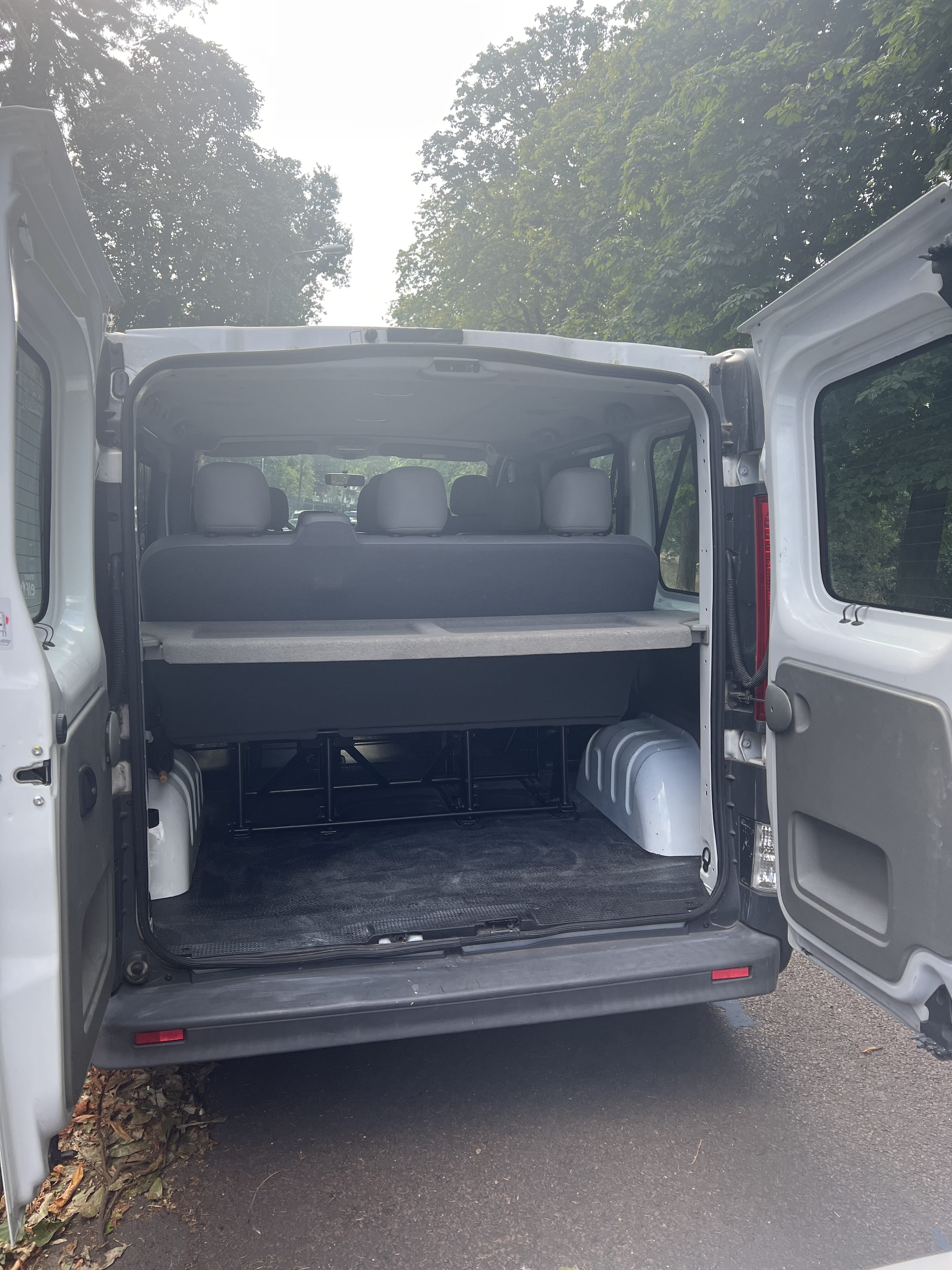 Renault Trafic Passenger ( a coté Rer A) avec Régulateur de vitesse