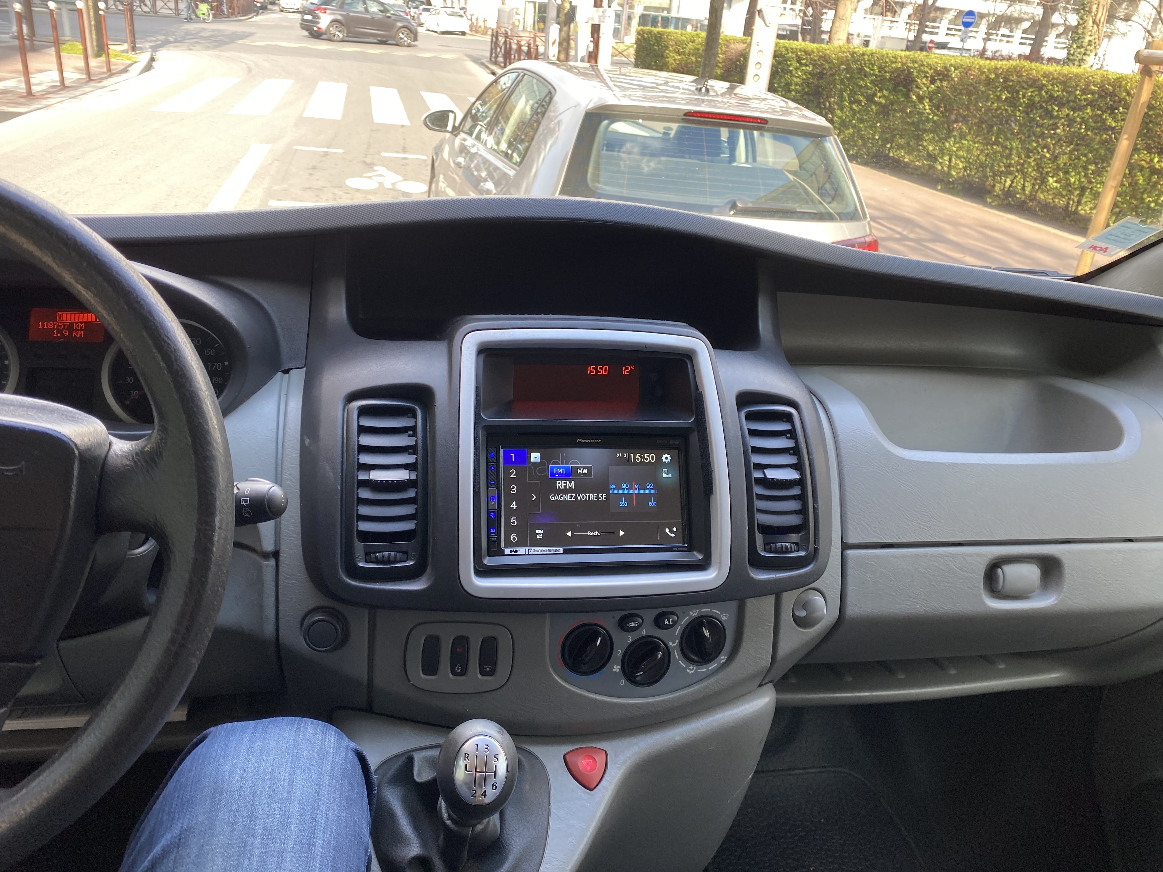 Nissan Primastar long 2.0 dci 115 avec Apple CarPlay