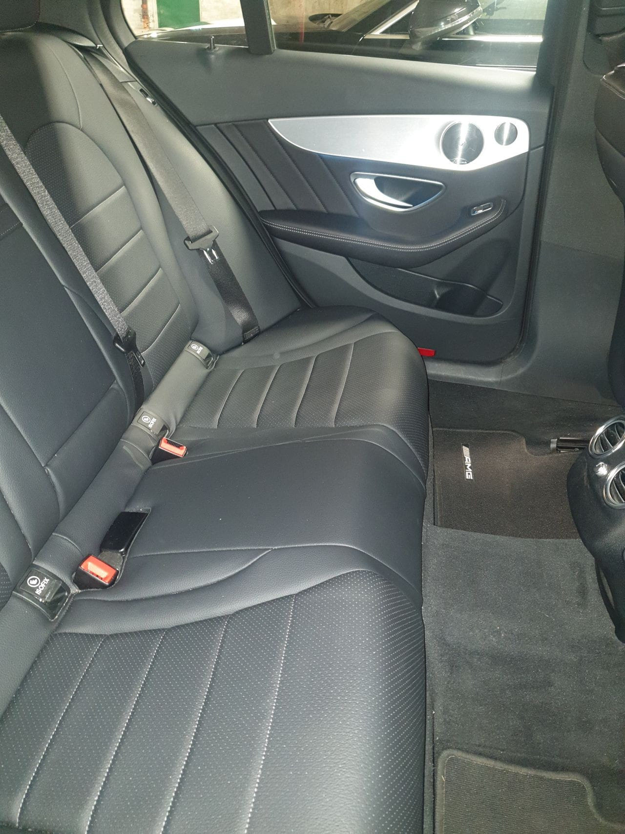 Mercedes-Benz C350e with Hitch