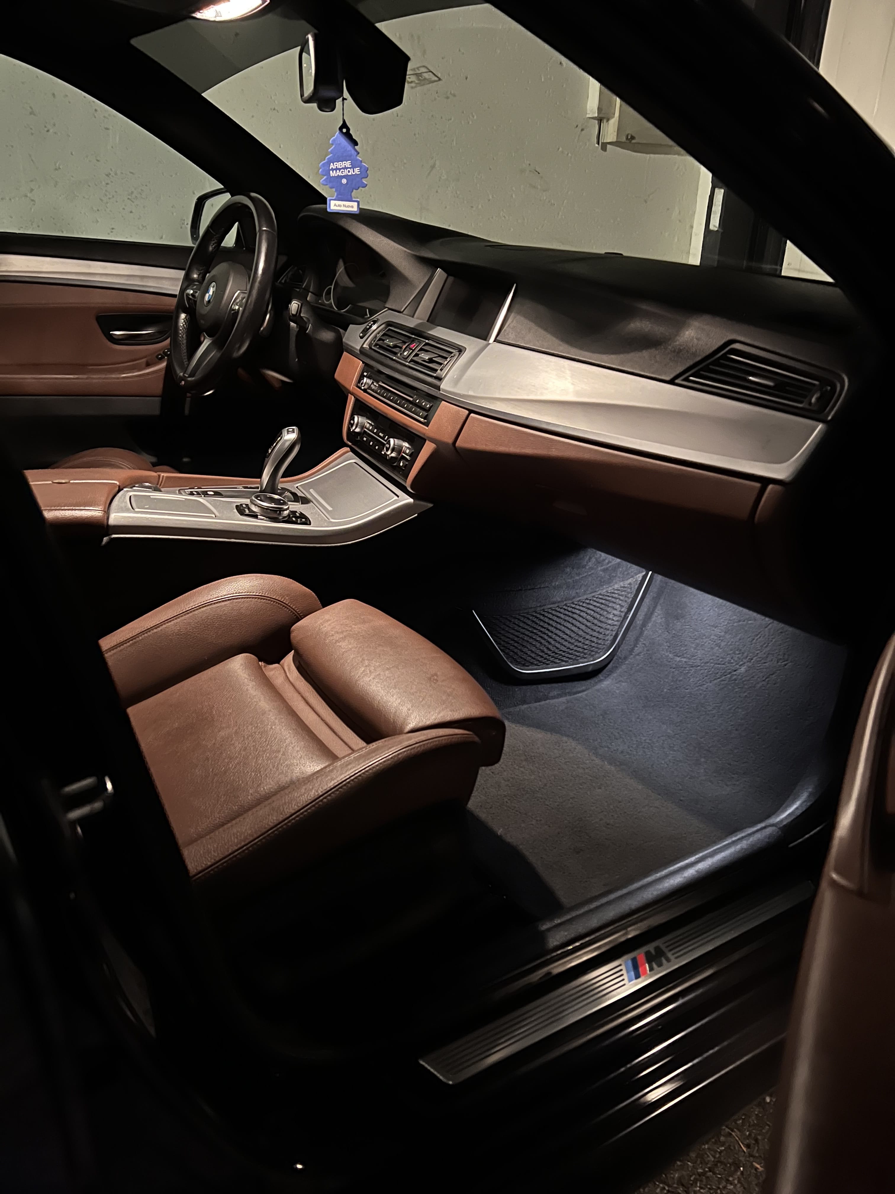 BMW Série 5 avec Audio Bluetooth