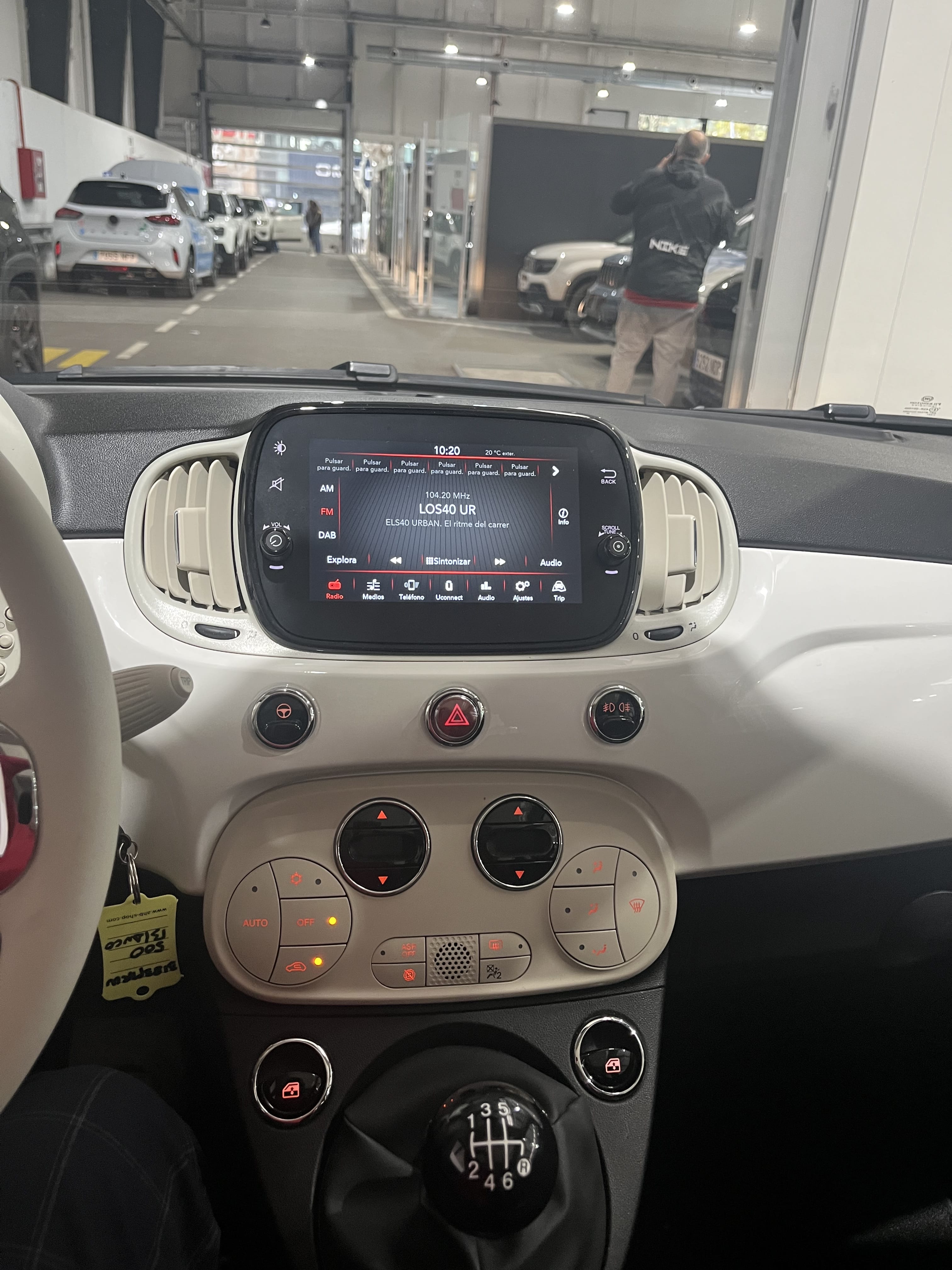 Fiat 500 C Híbrido avec Apple CarPlay