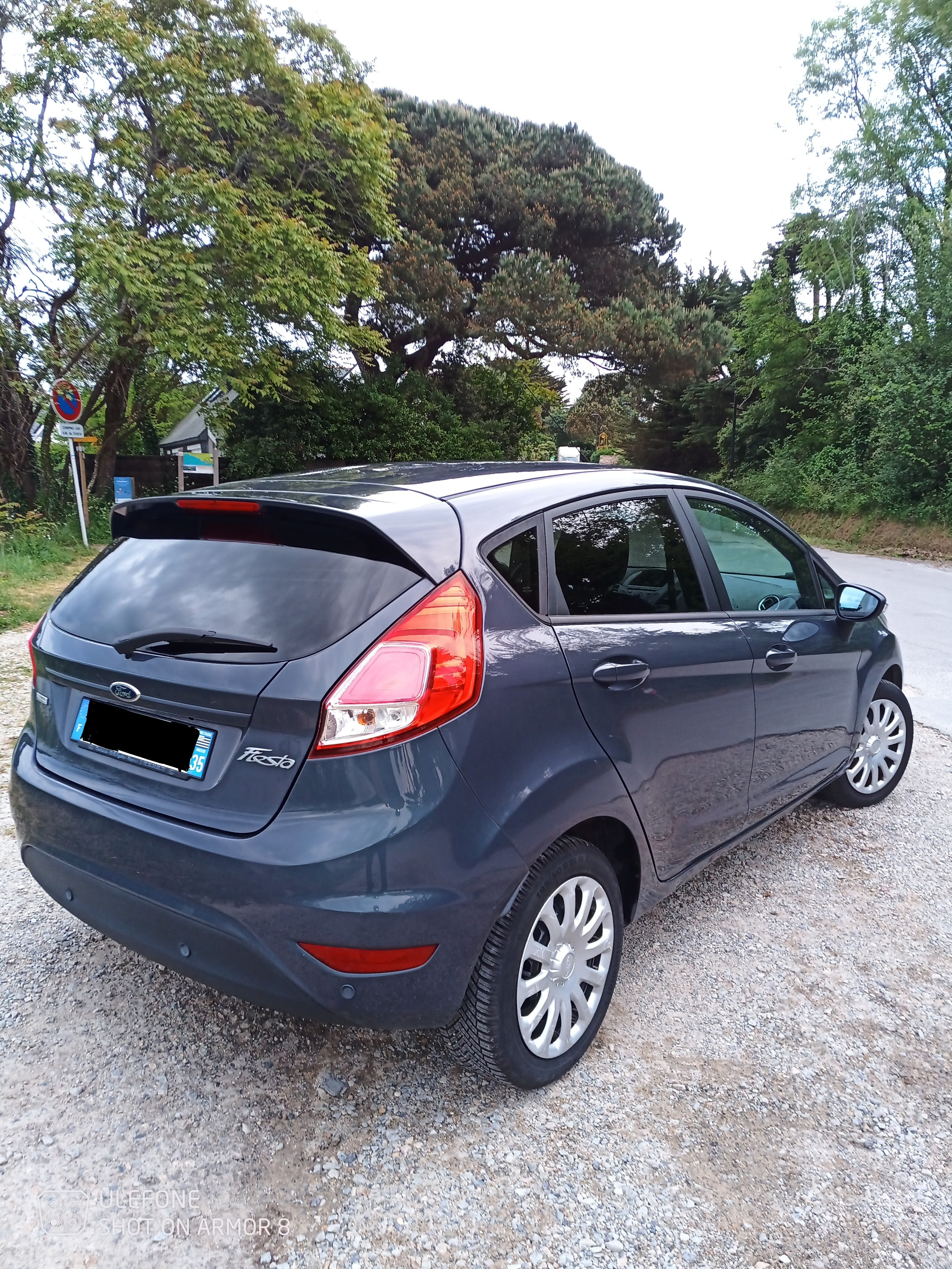 Ford Fiesta avec Climatisation