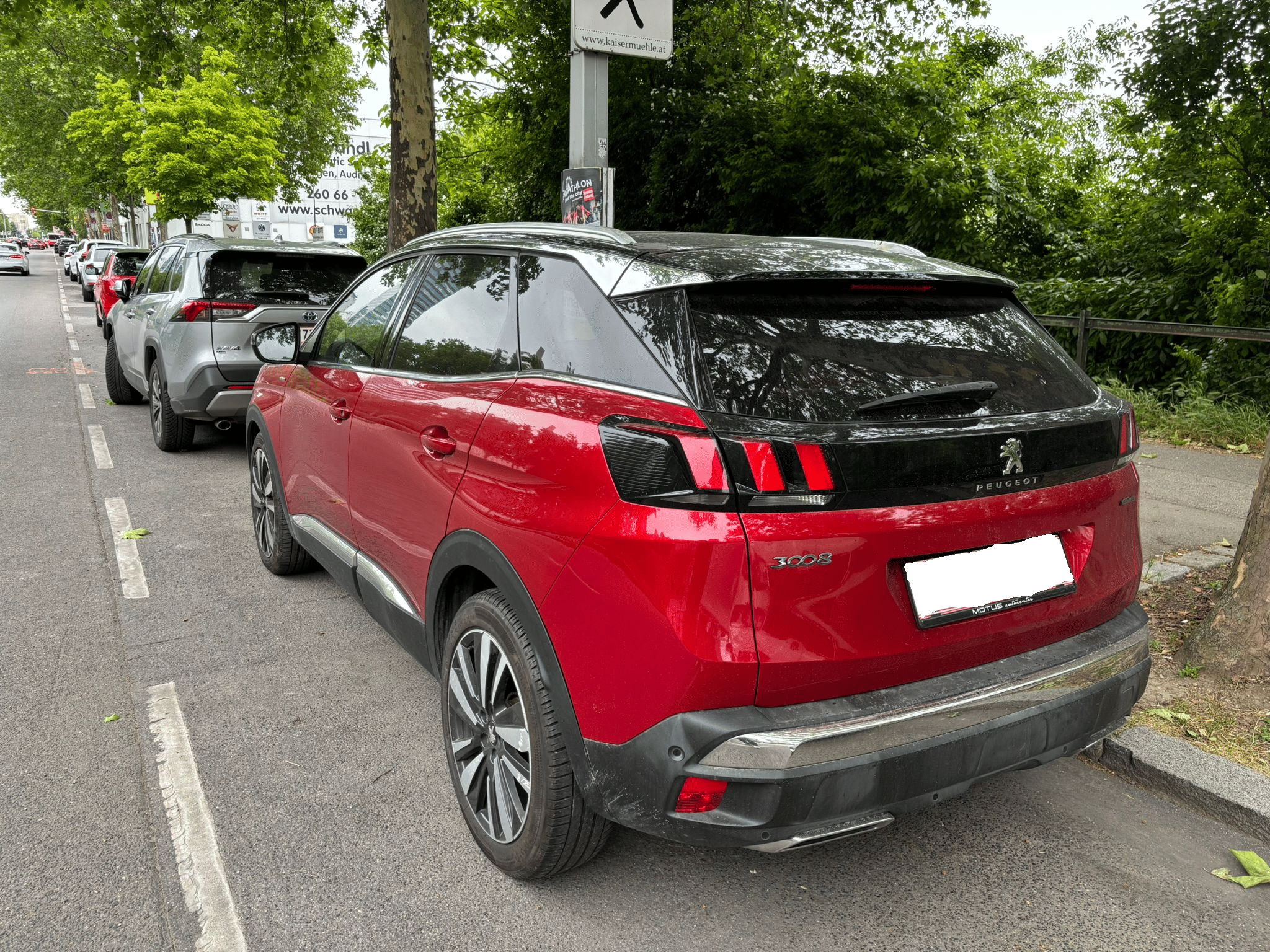 Peugeot 3008 mit Navigationsgerät