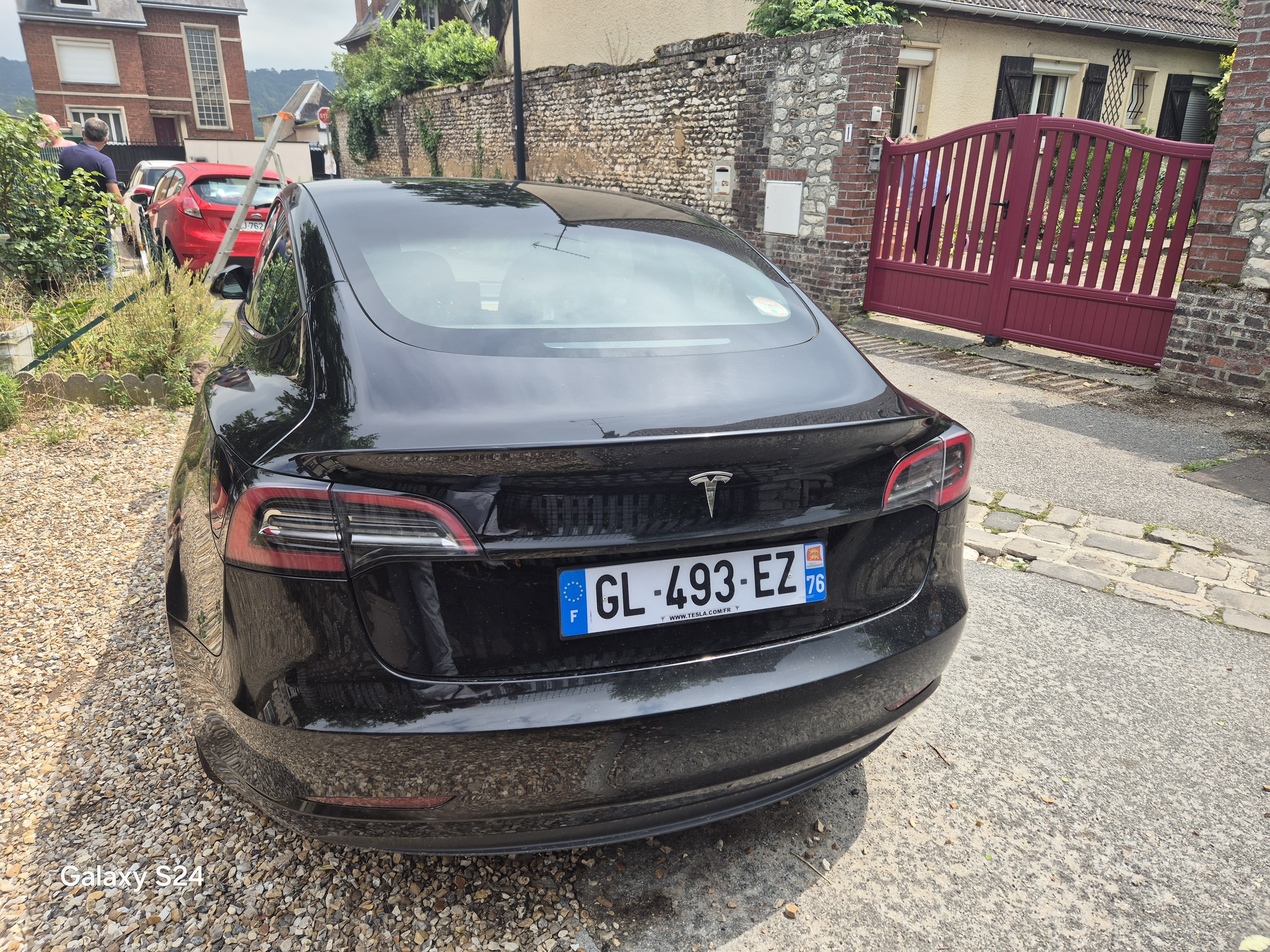 Tesla Model 3 Performance avec GPS