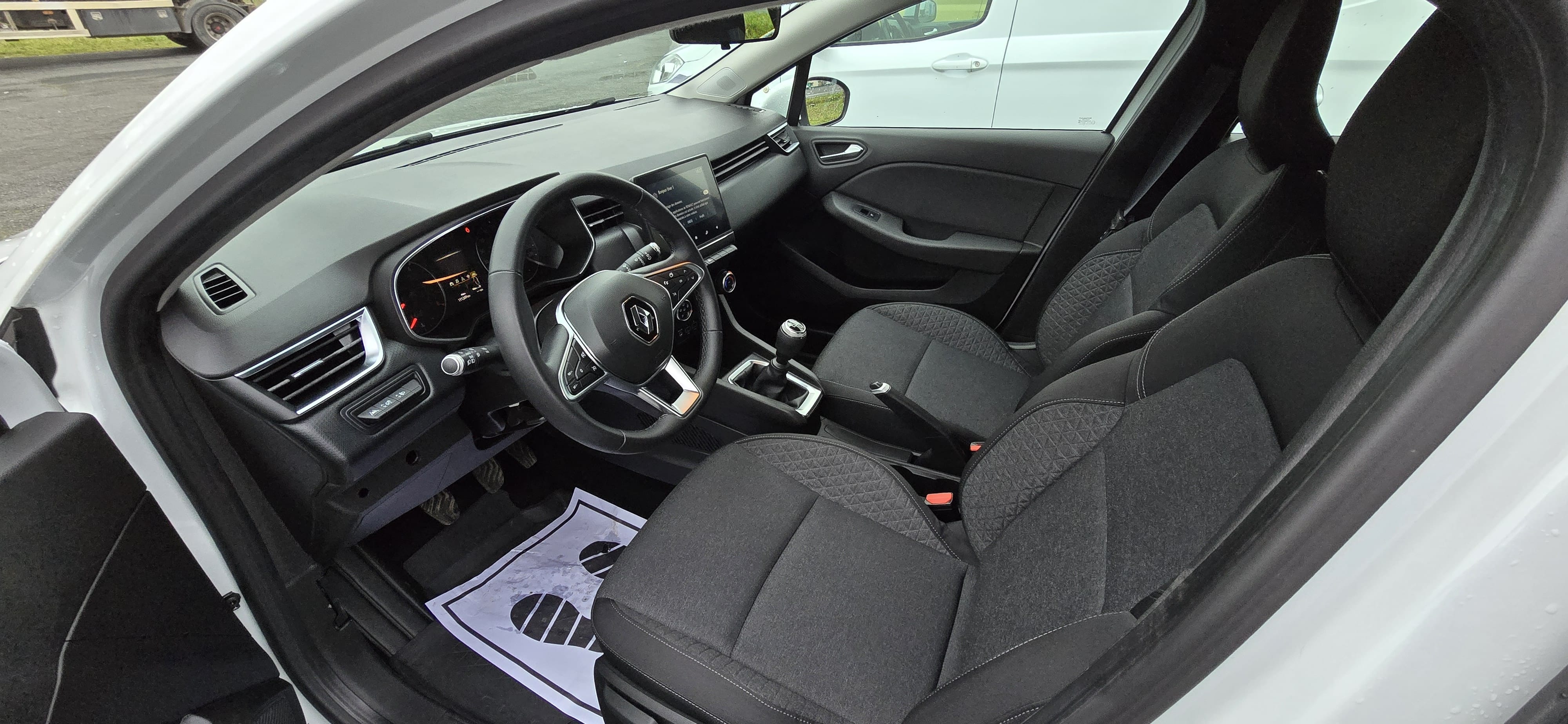 Renault Clio avec GPS