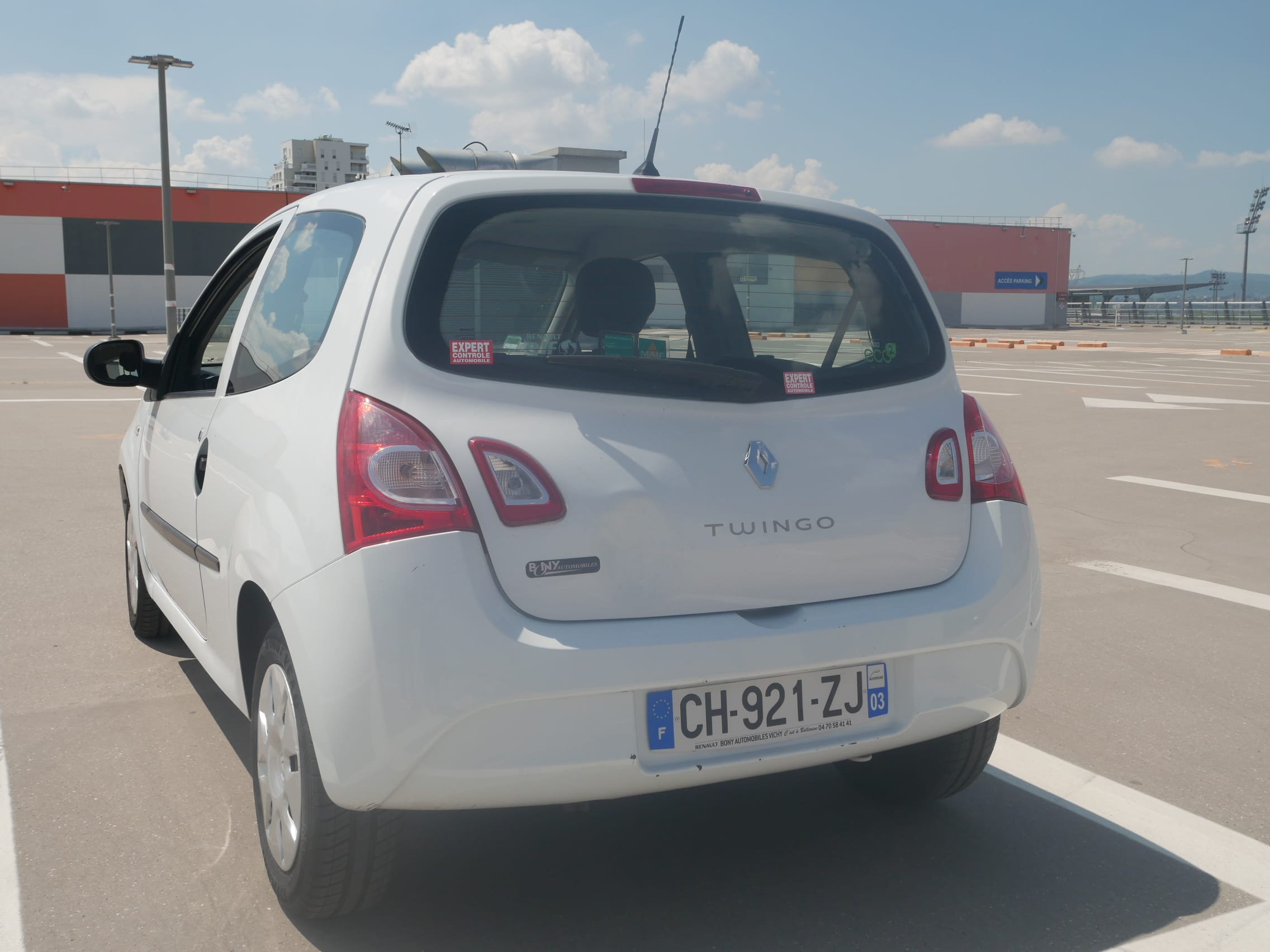 Renault Twingo avec Pneus neige