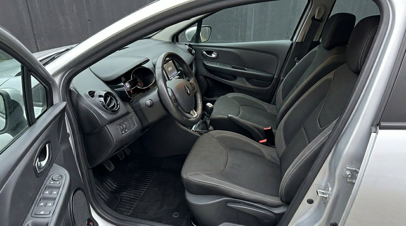 Renault Clio EX532LZ mit Bluetooth-Audio