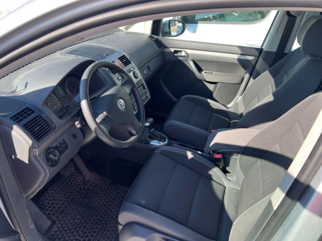 Volkswagen Touran 1,9 D med Tilhengerfeste