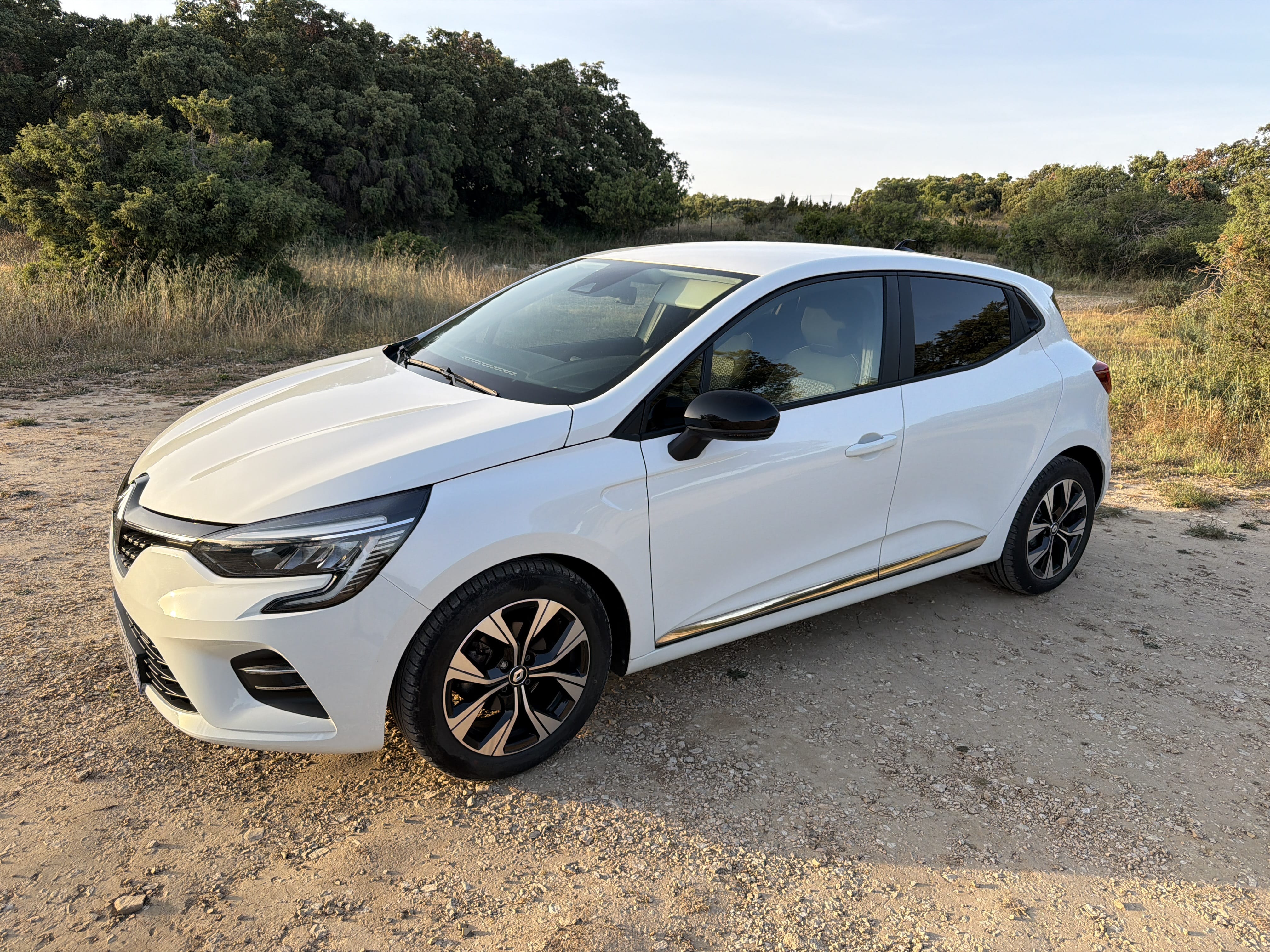 Renault Clio, 2023, Essence 95