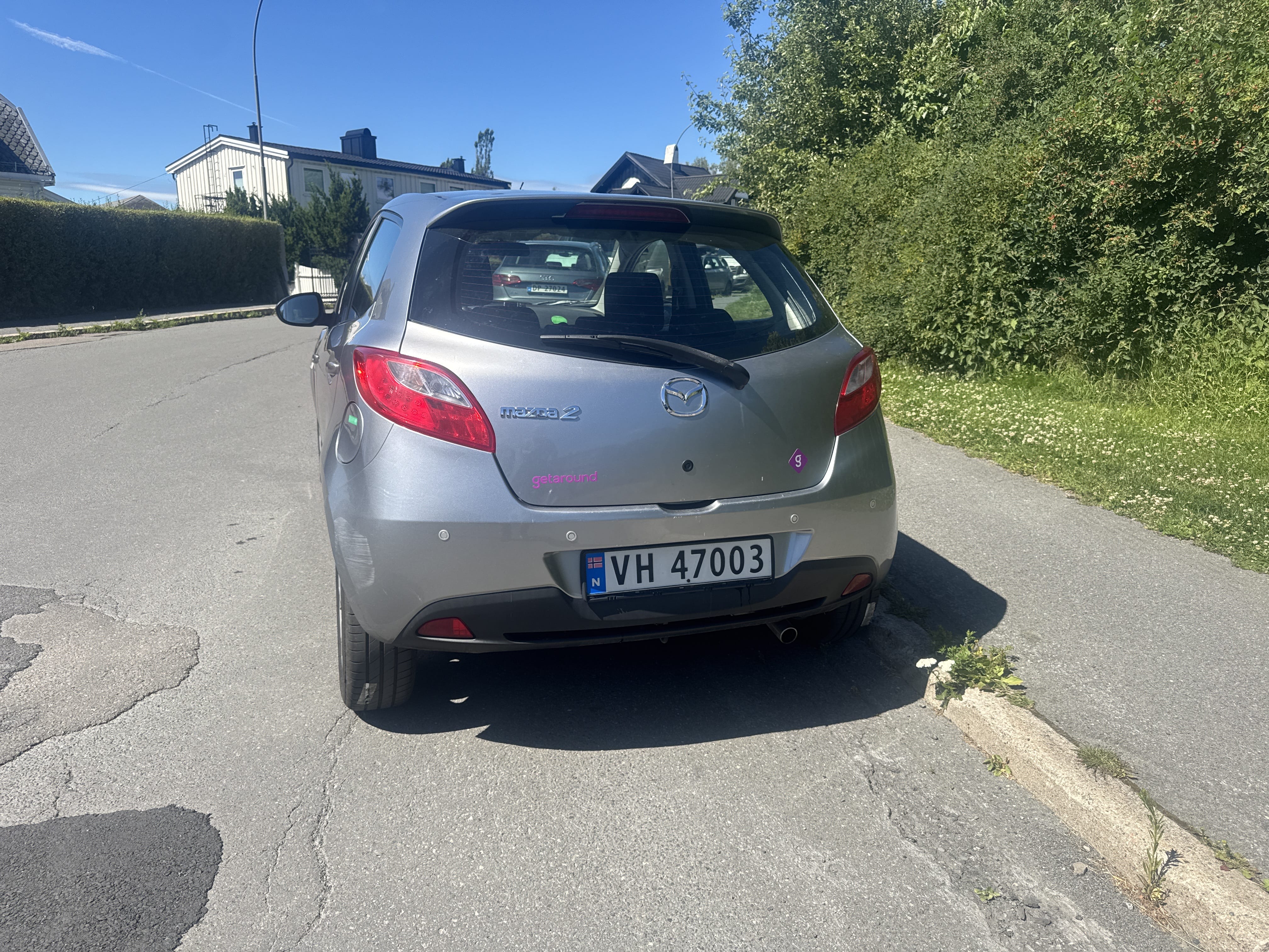 Mazda 2