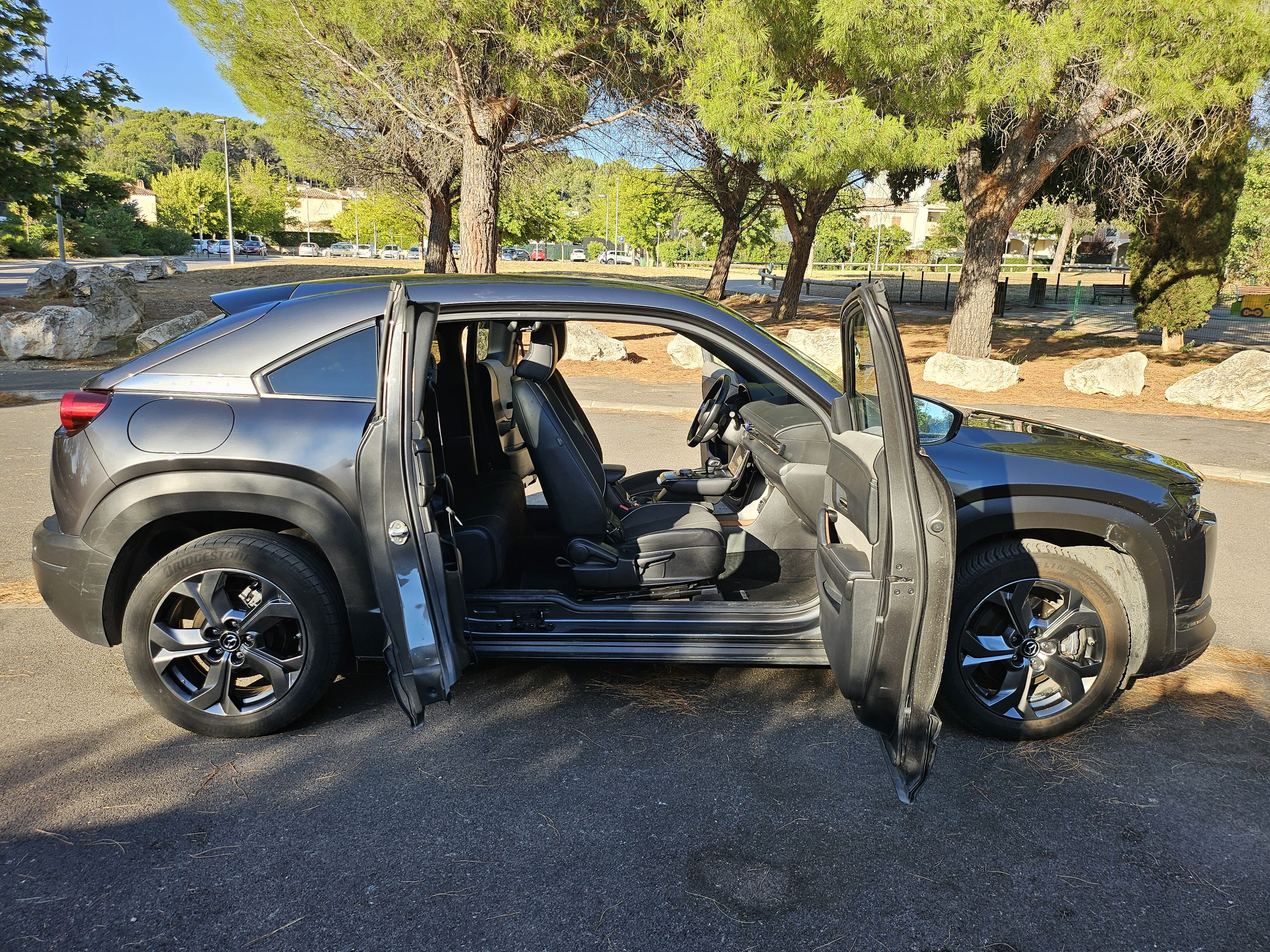 Mazda MX-30 Électrique avec Apple CarPlay