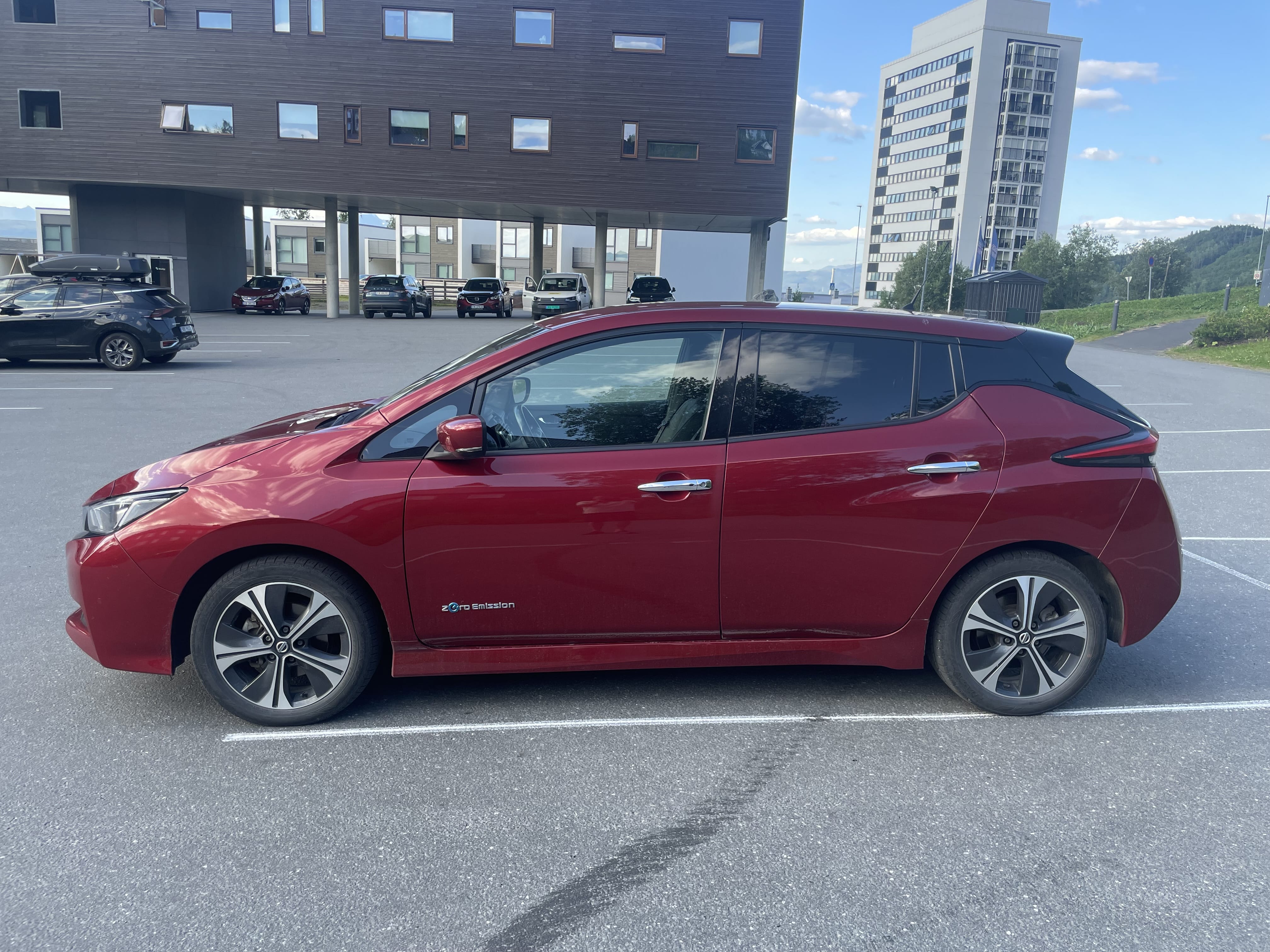 Nissan Leaf med Lydinngang
