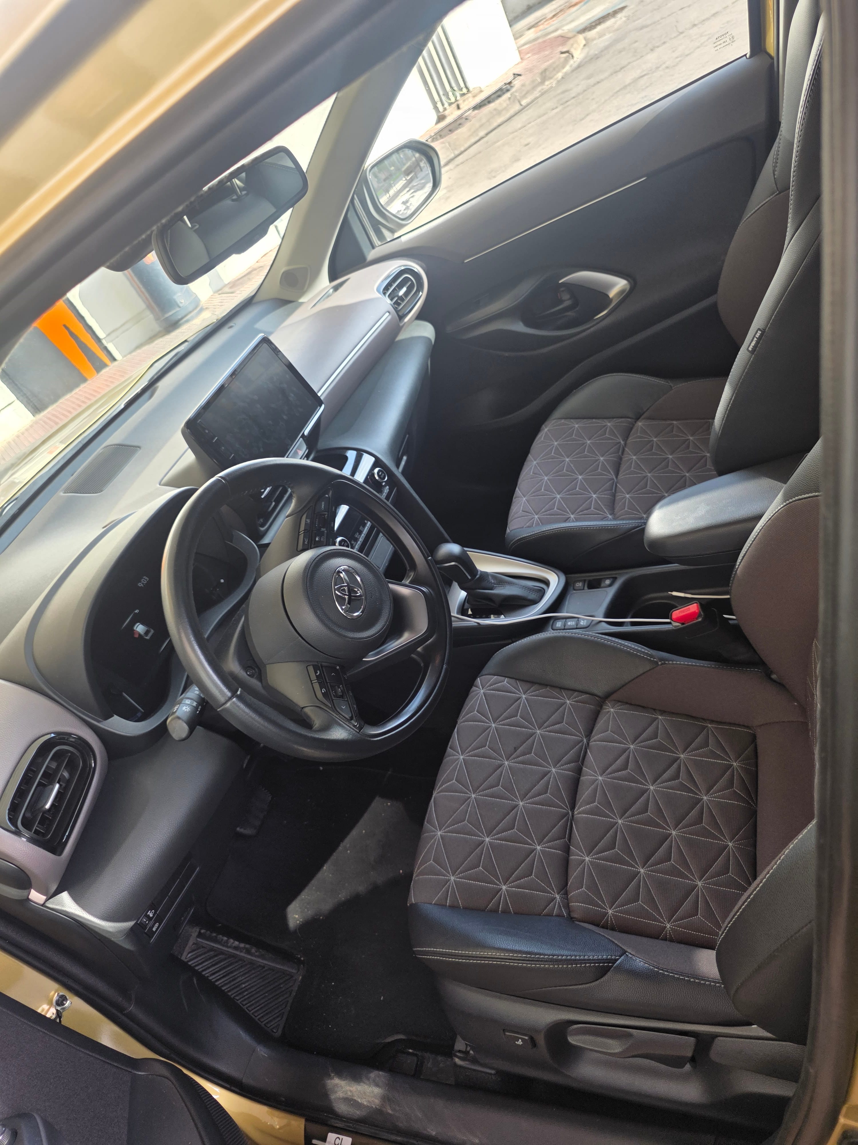 Toyota Yaris Cross Hybrid con Cámara de marcha atrás
