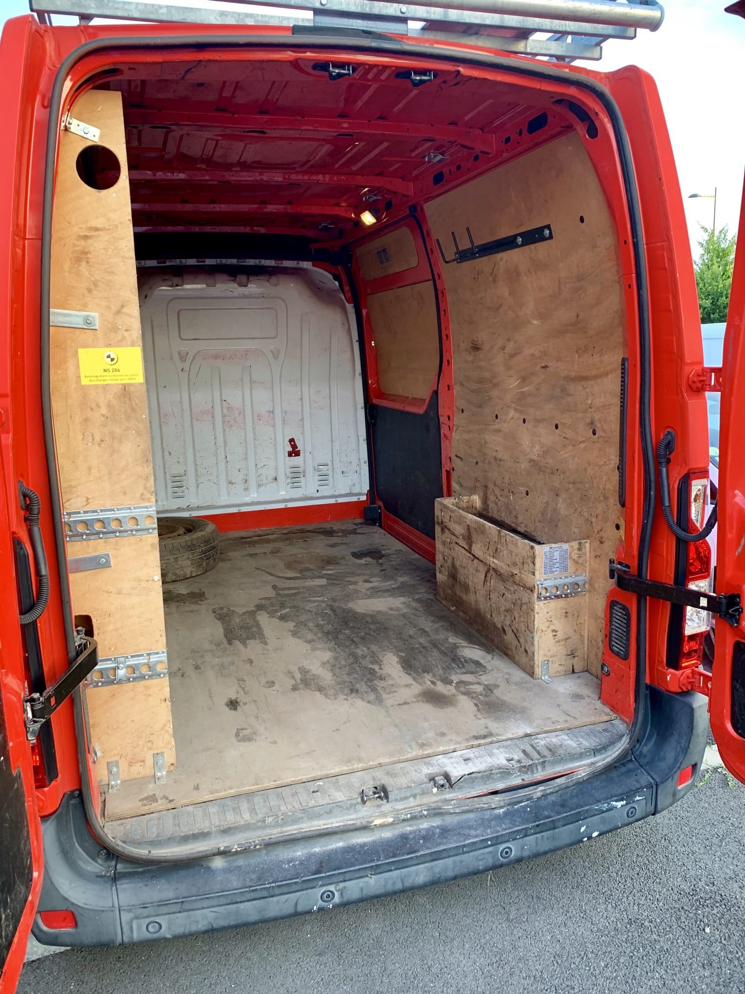 Renault Master  Renault Master L2H2 à Libourne – Grand volume, facile à conduire avec permis B !