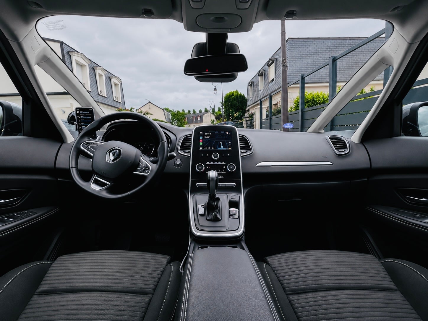 Renault Grand Scenic with GPS