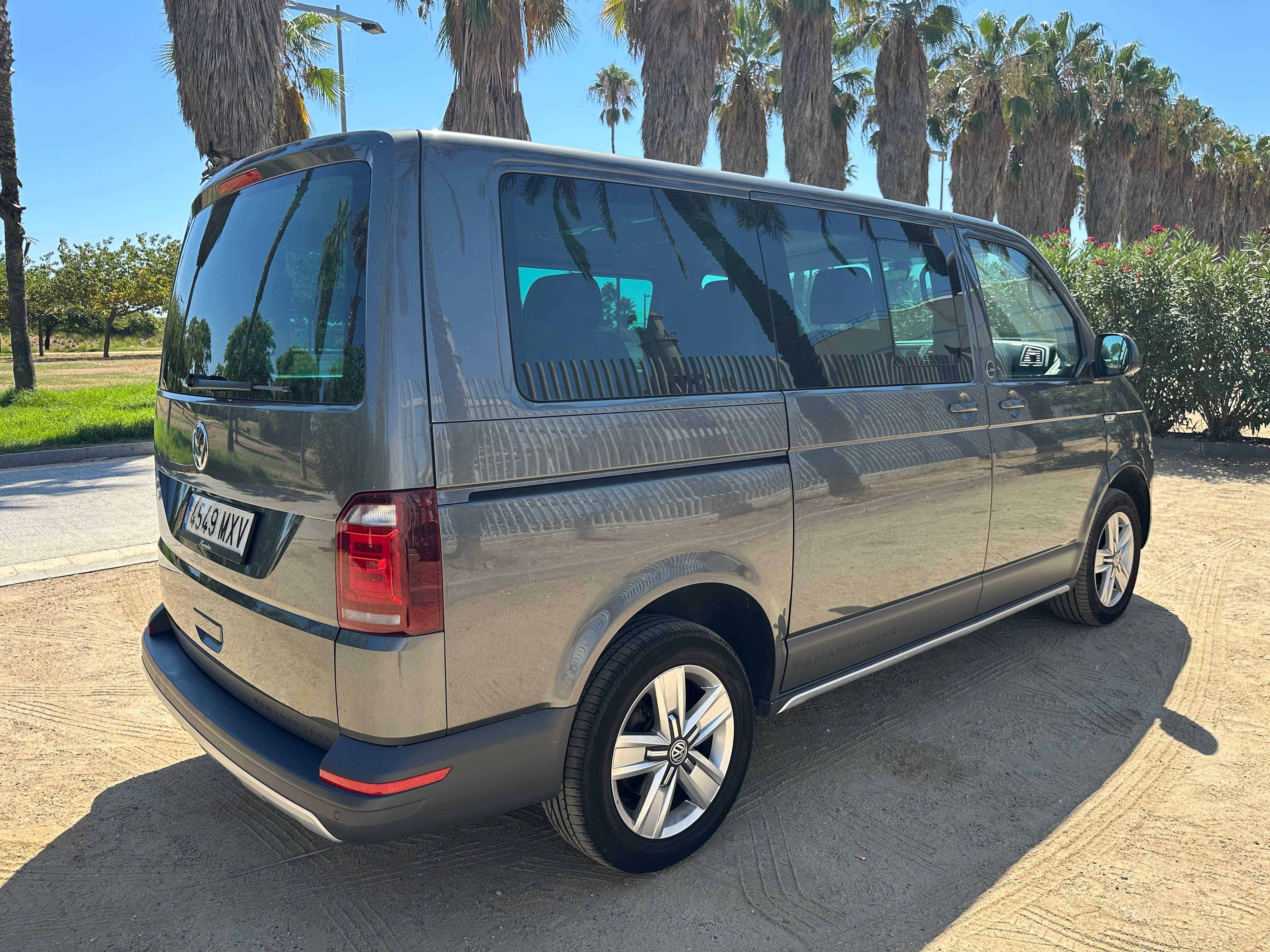 Volkswagen Multivan con Cámara de marcha atrás