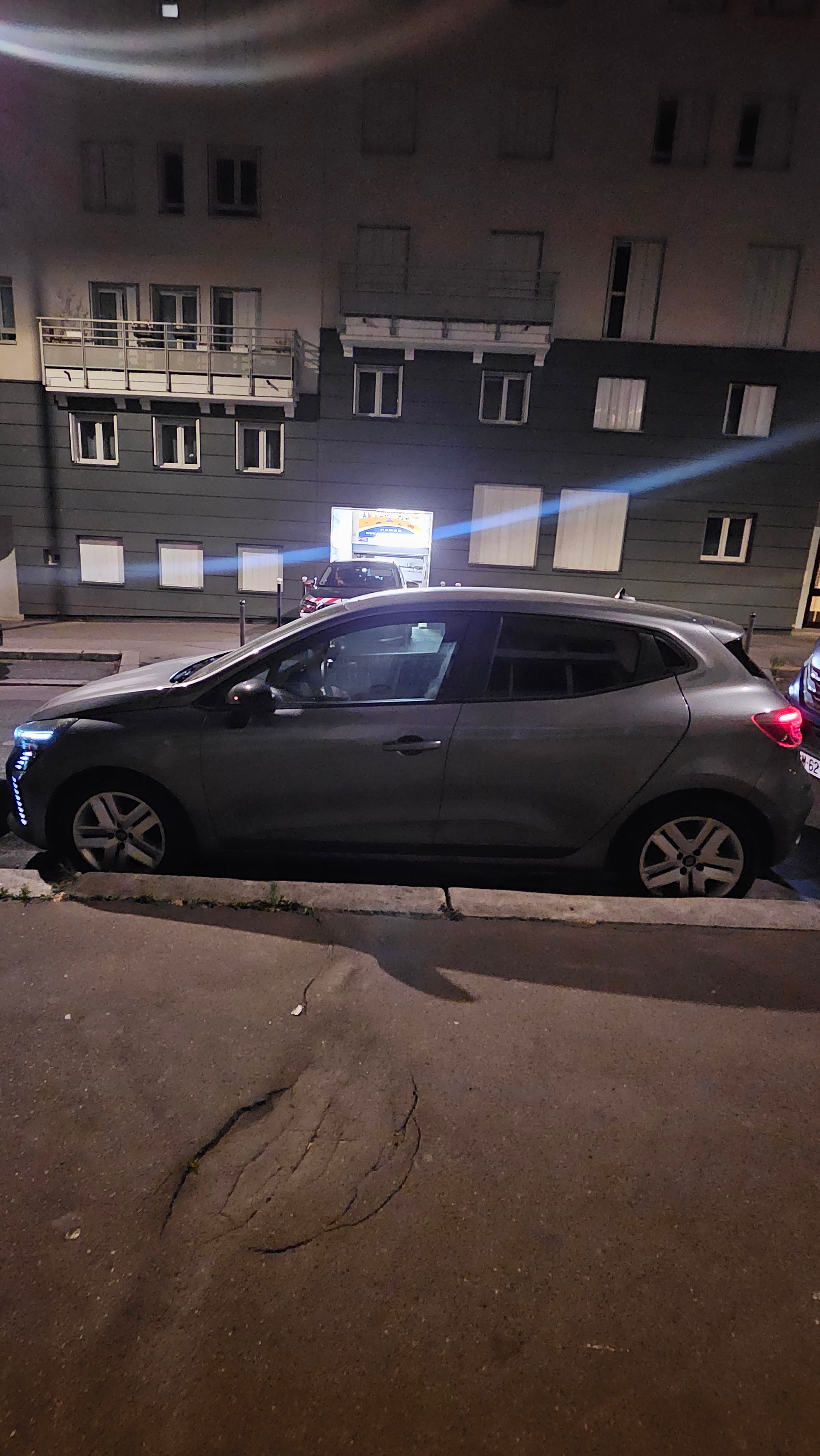 Renault Clio E-tech avec Climatisation
