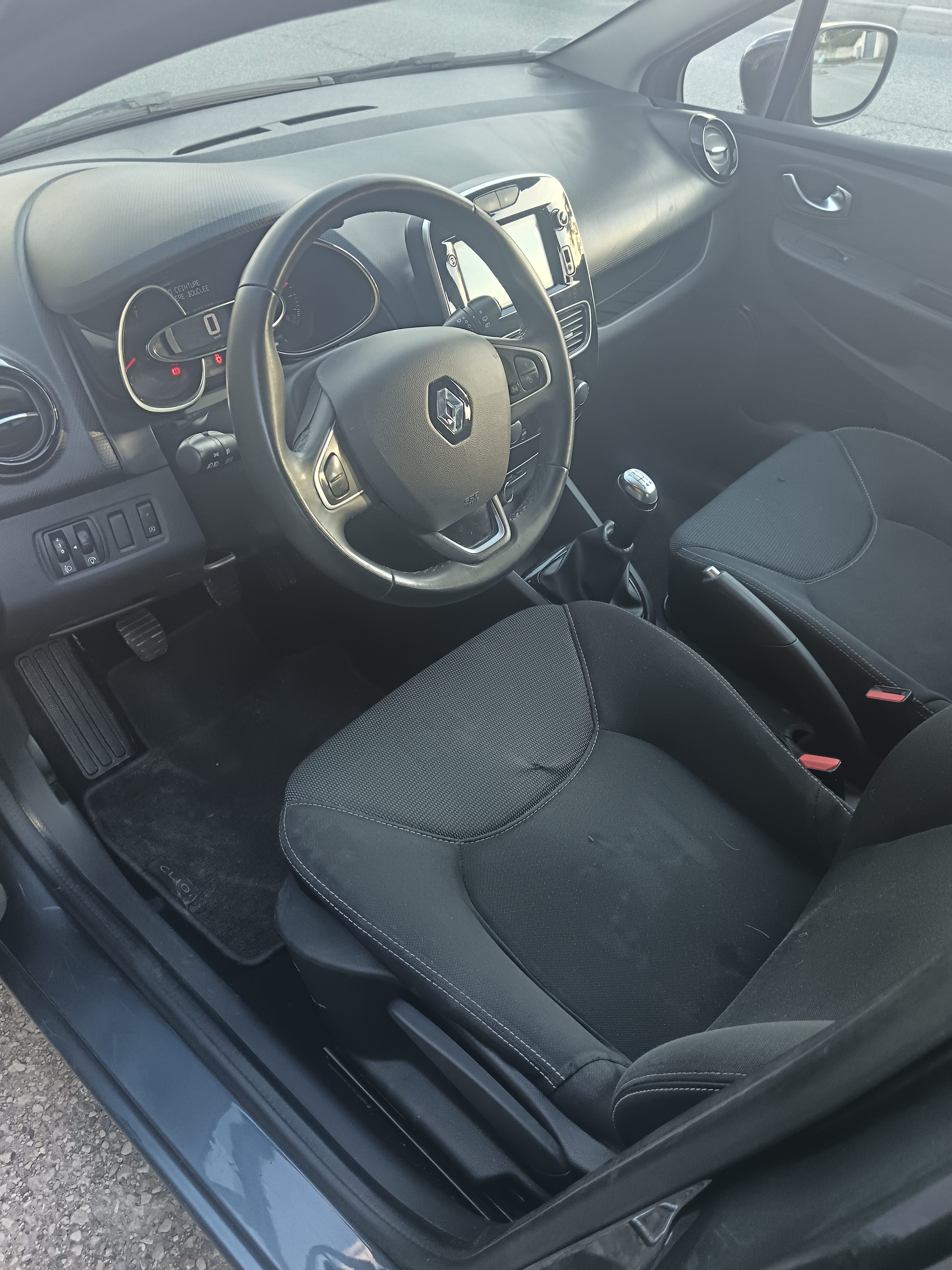 Renault Clio avec GPS