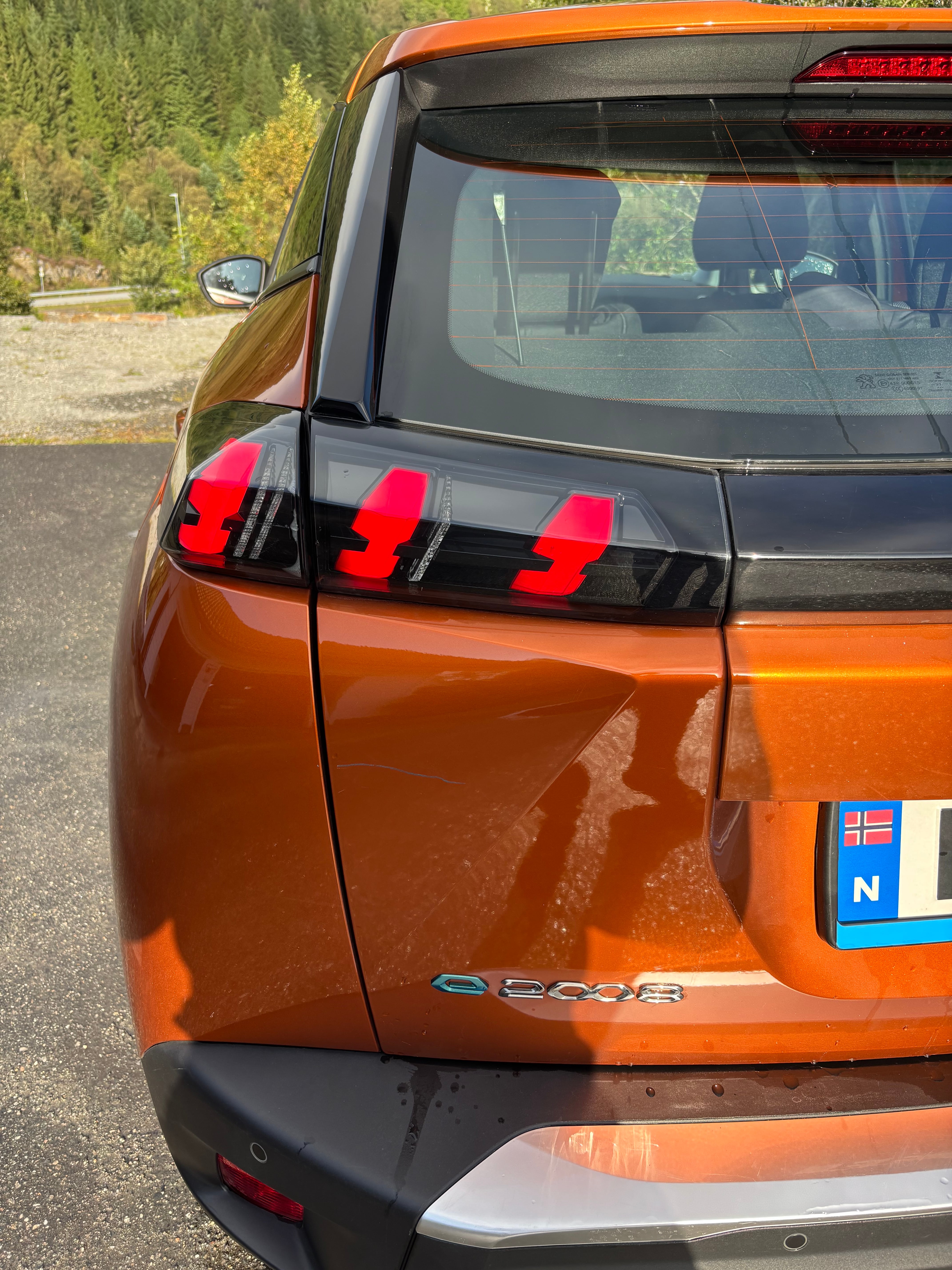 Peugeot e-2008 med Bluetooth audio
