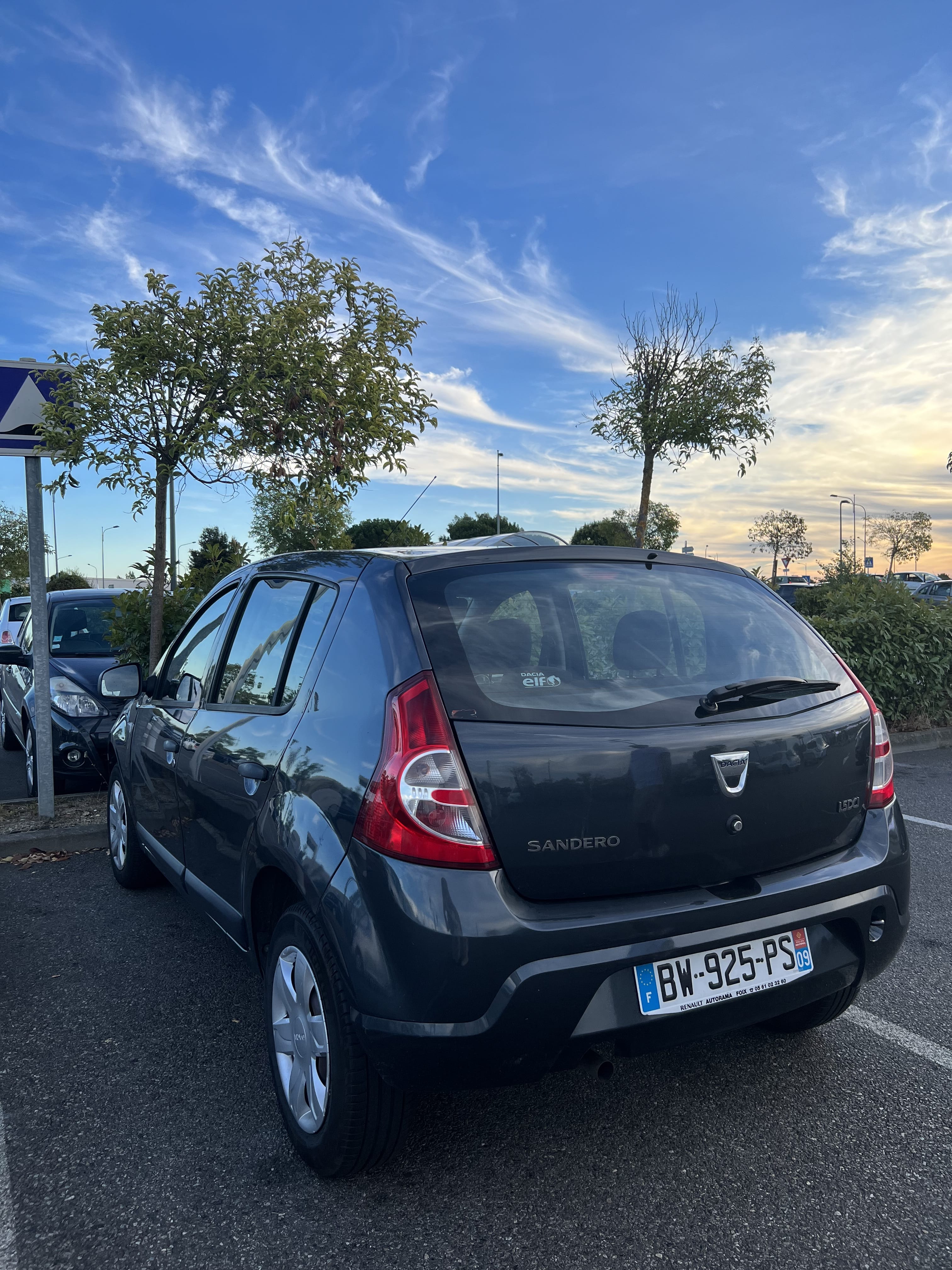 Dacia Sandero avec Entrée audio / iPod