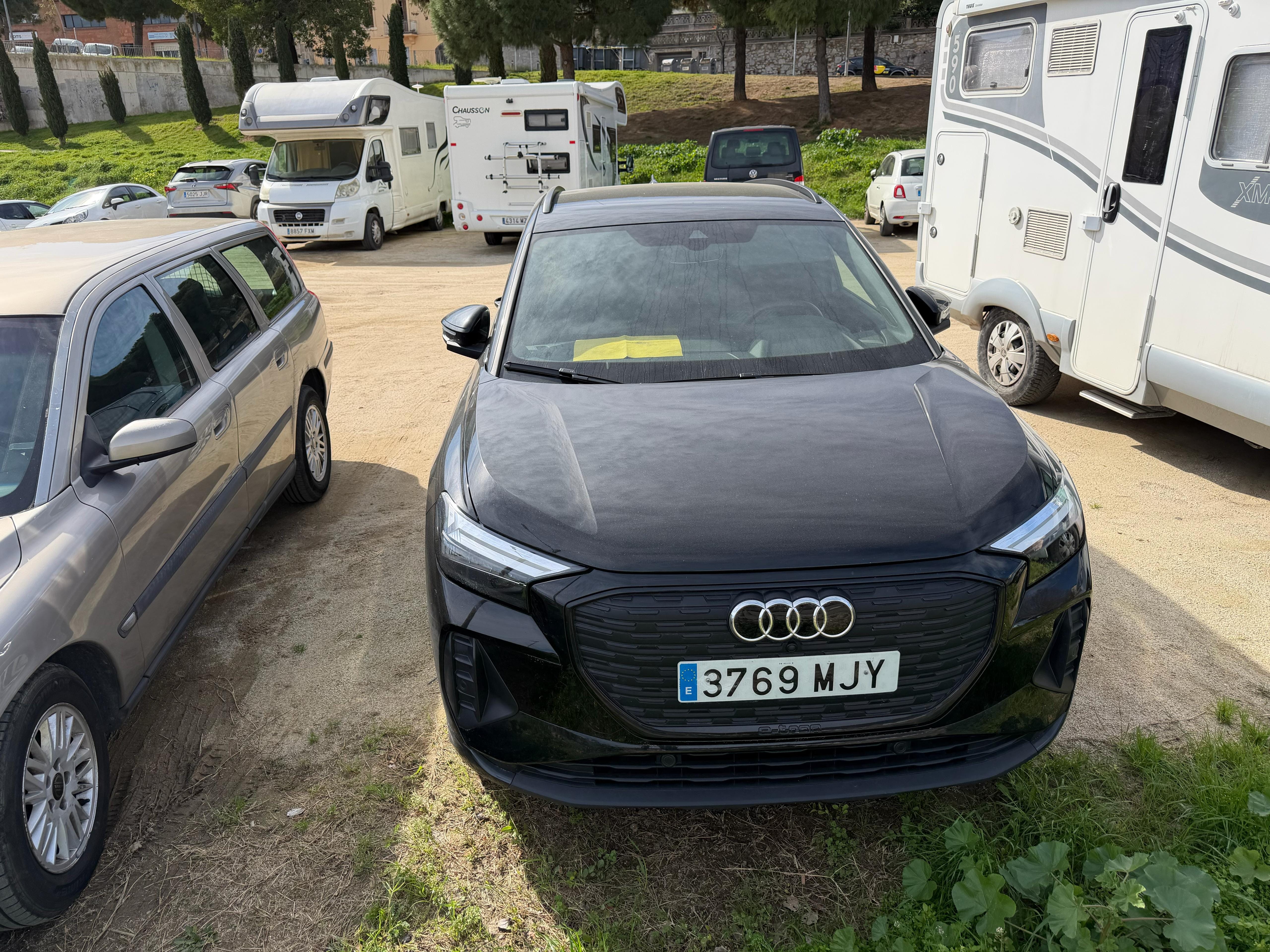 Audi Q4 40 e-tron (RWD) con Tracción cuatro ruedas