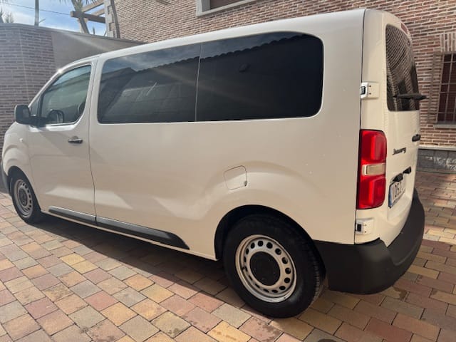 Citroen Jumpy Multispace 1.5 blue hdi