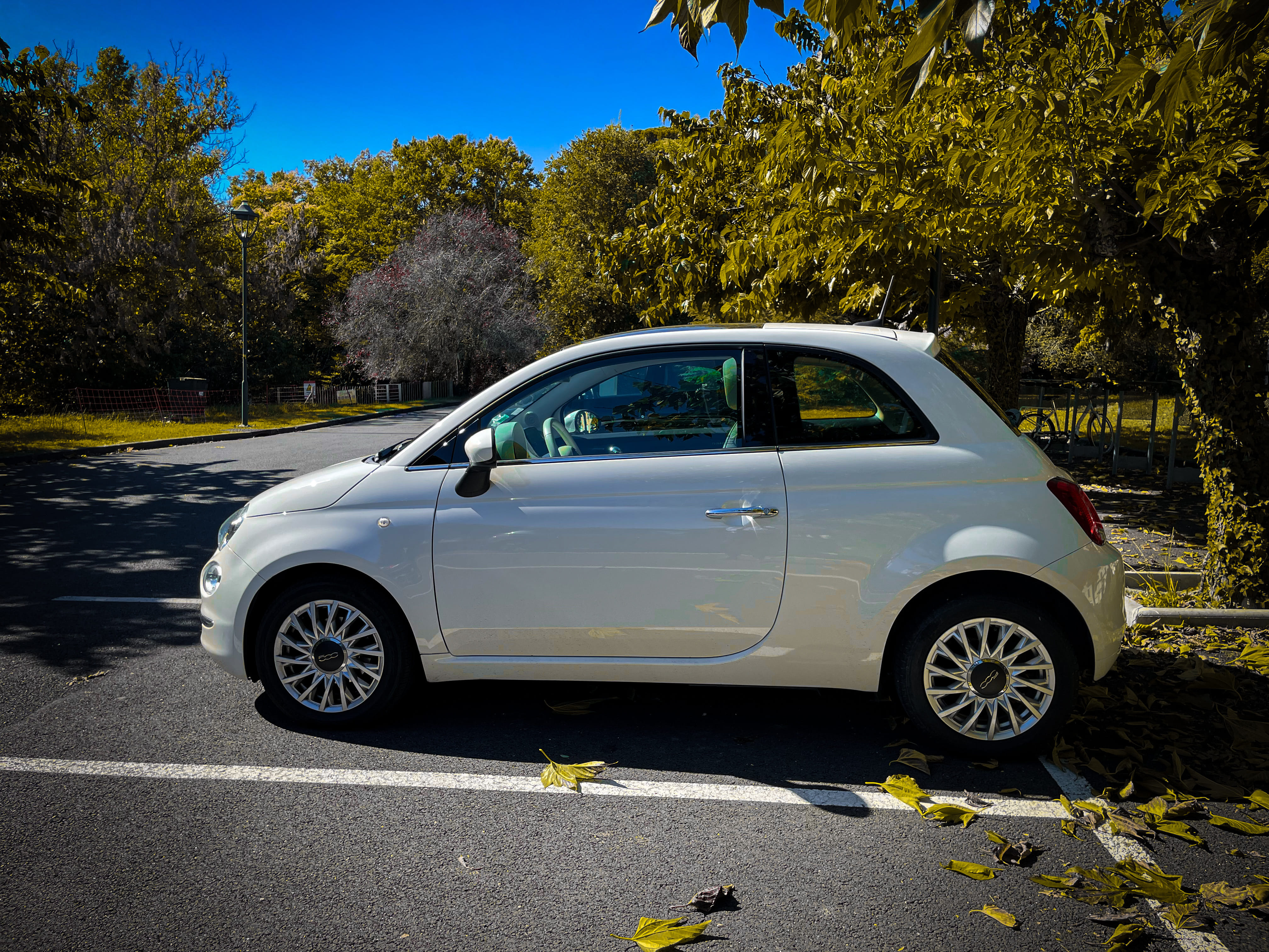 Fiat 500 . Gare Saint-Jean . Parking privé, place dédiée . avec Climatisation