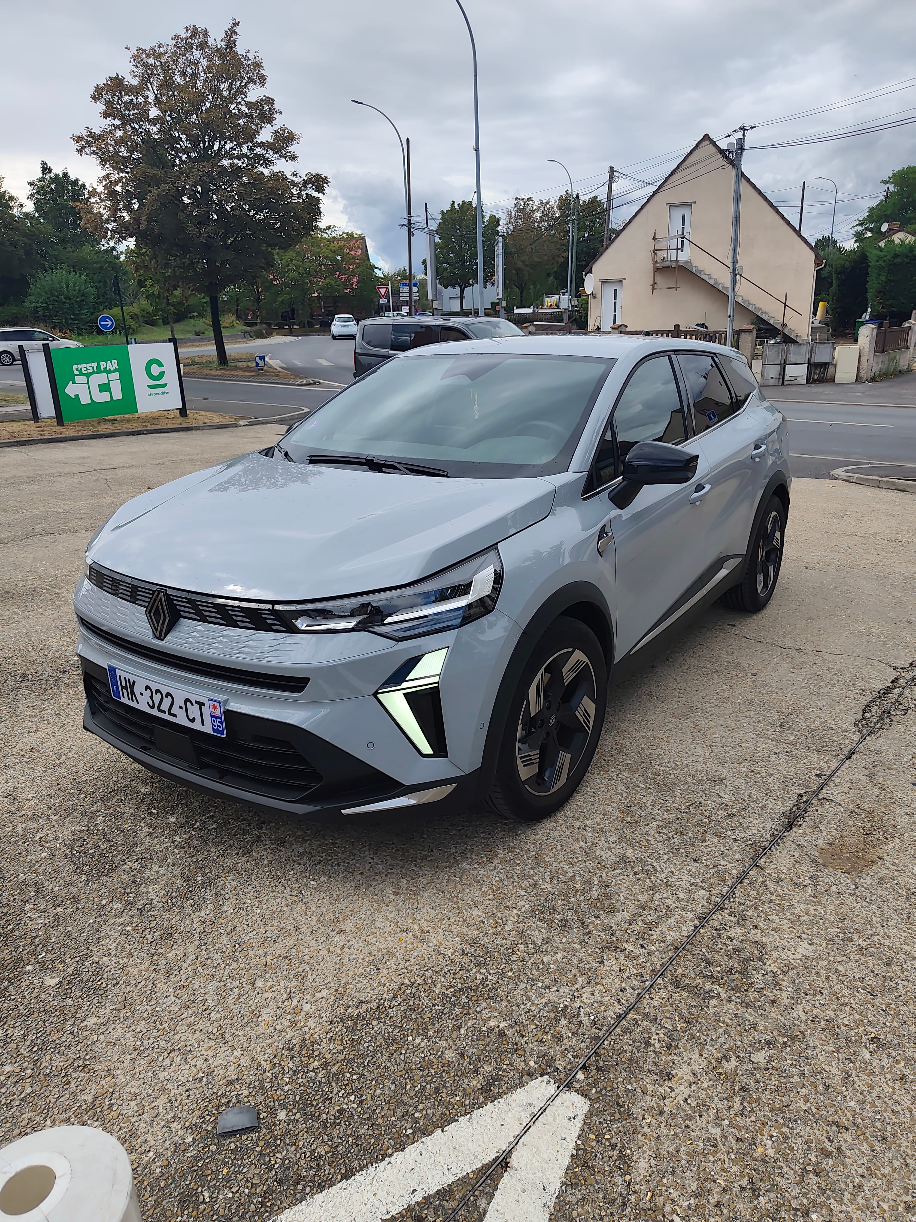 Renault Symbioz E-Tech full hybrid, 2026, Essence 95 / Électrique (hybride), automatique