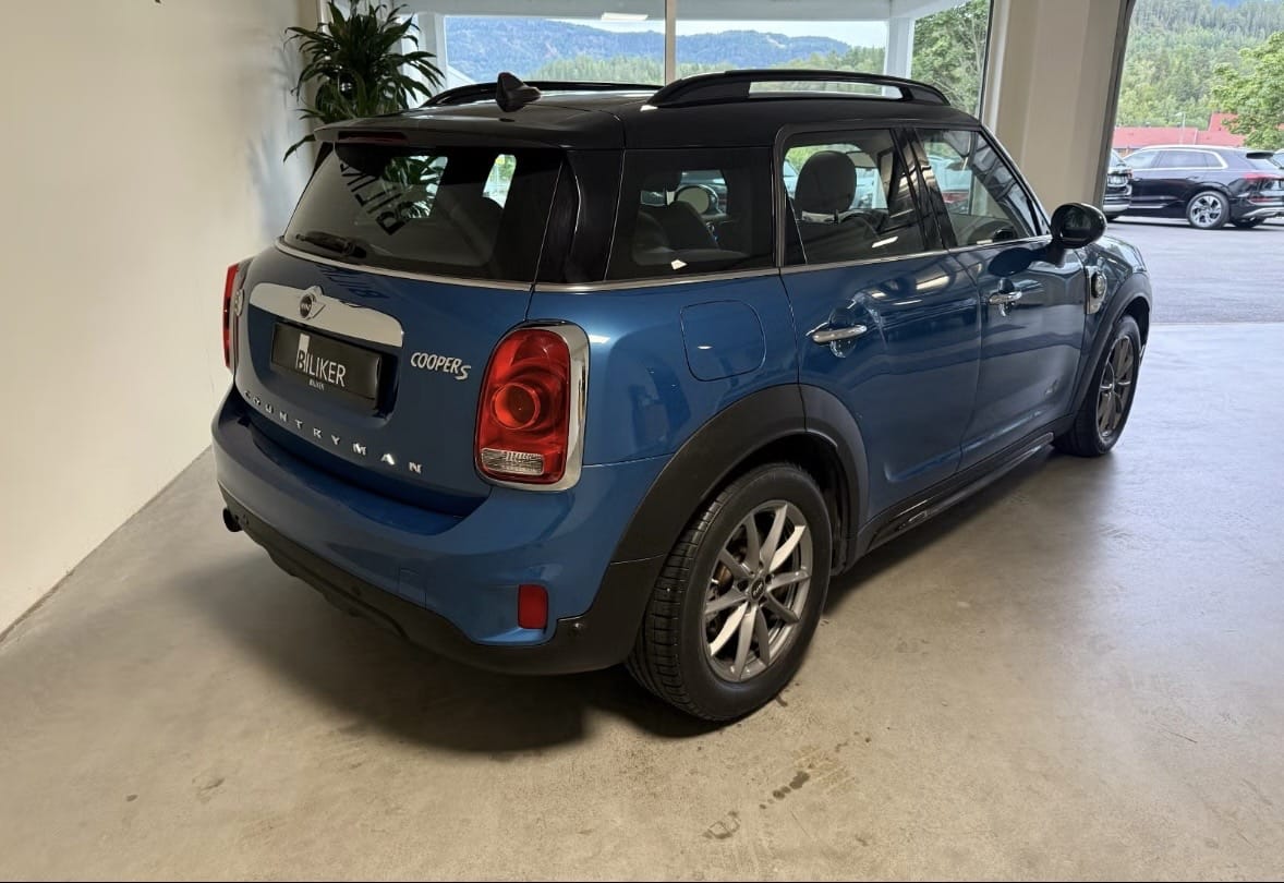 Mini Countryman Cooper SE med Ryggekamera