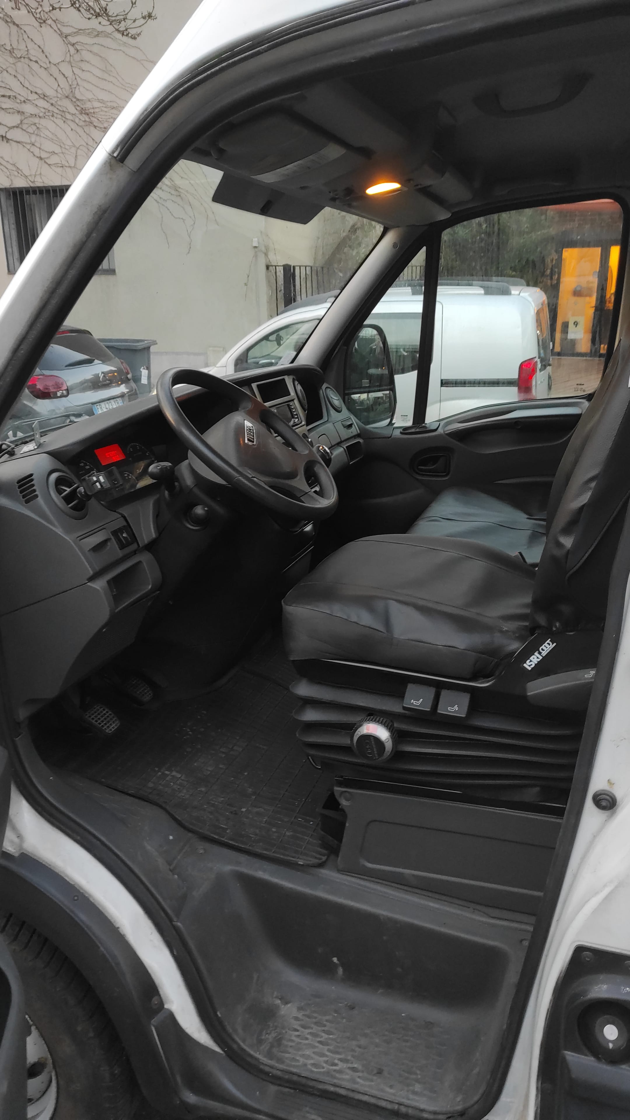 Iveco Daily avec Entrée audio / iPod