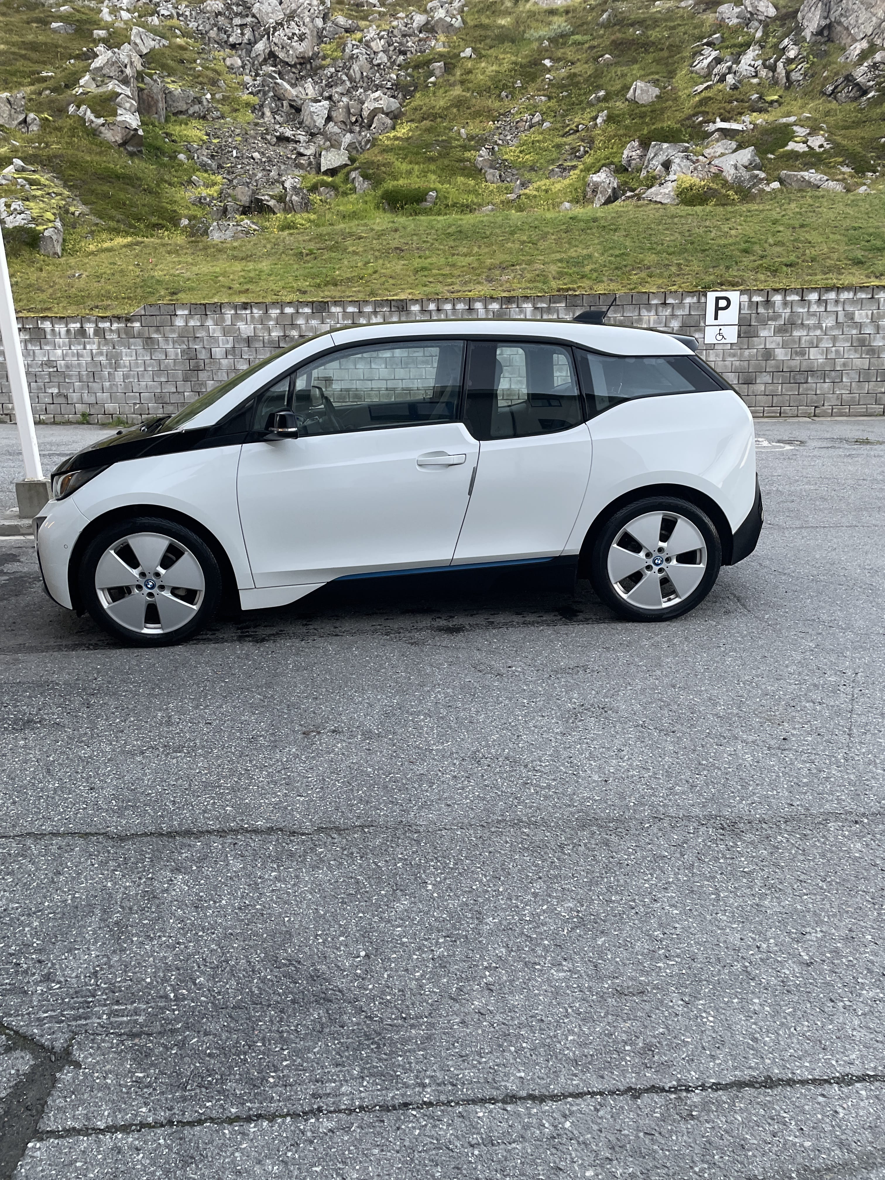 BMW I3 94 AH w/ Range Extender med Aircondition
