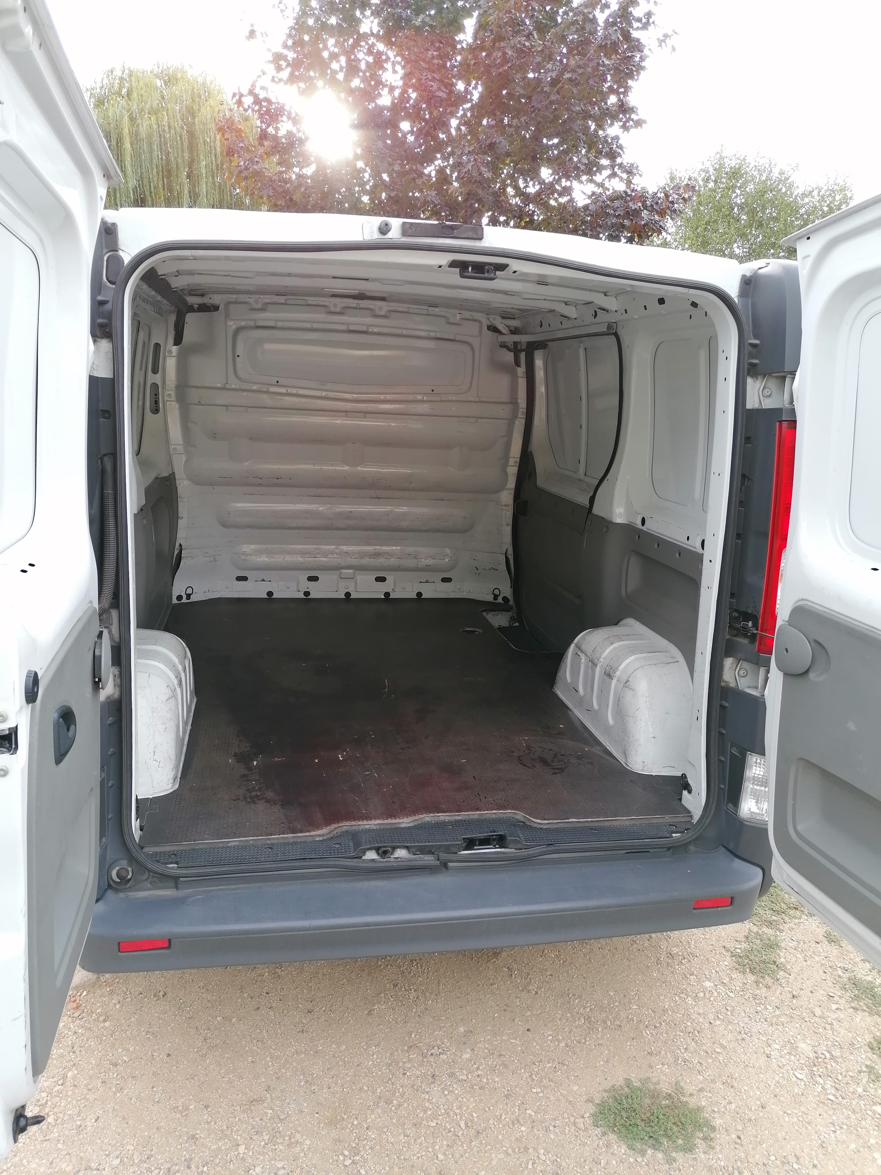 Renault Trafic 2l dci 115ch avec Entrée audio / iPod