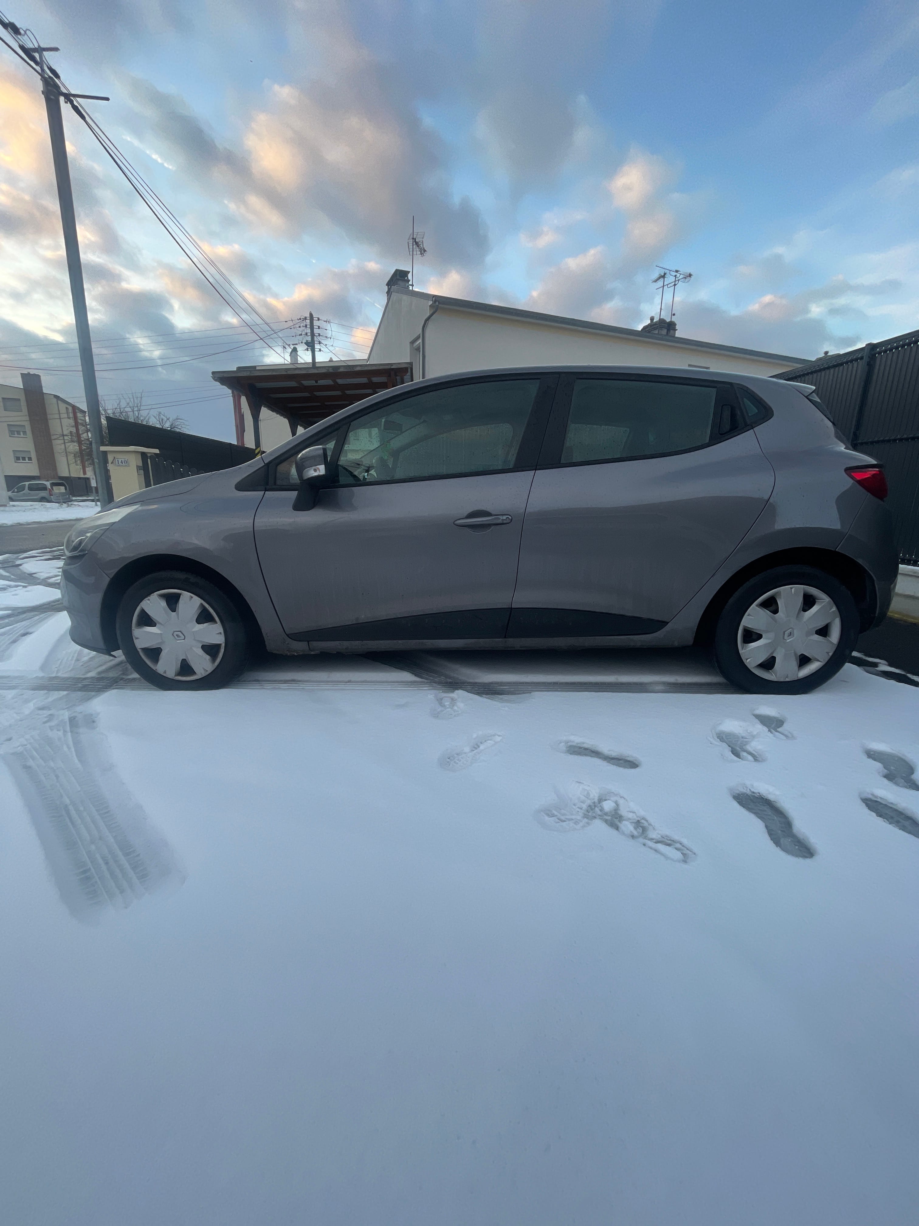 Renault Clio avec Climatisation