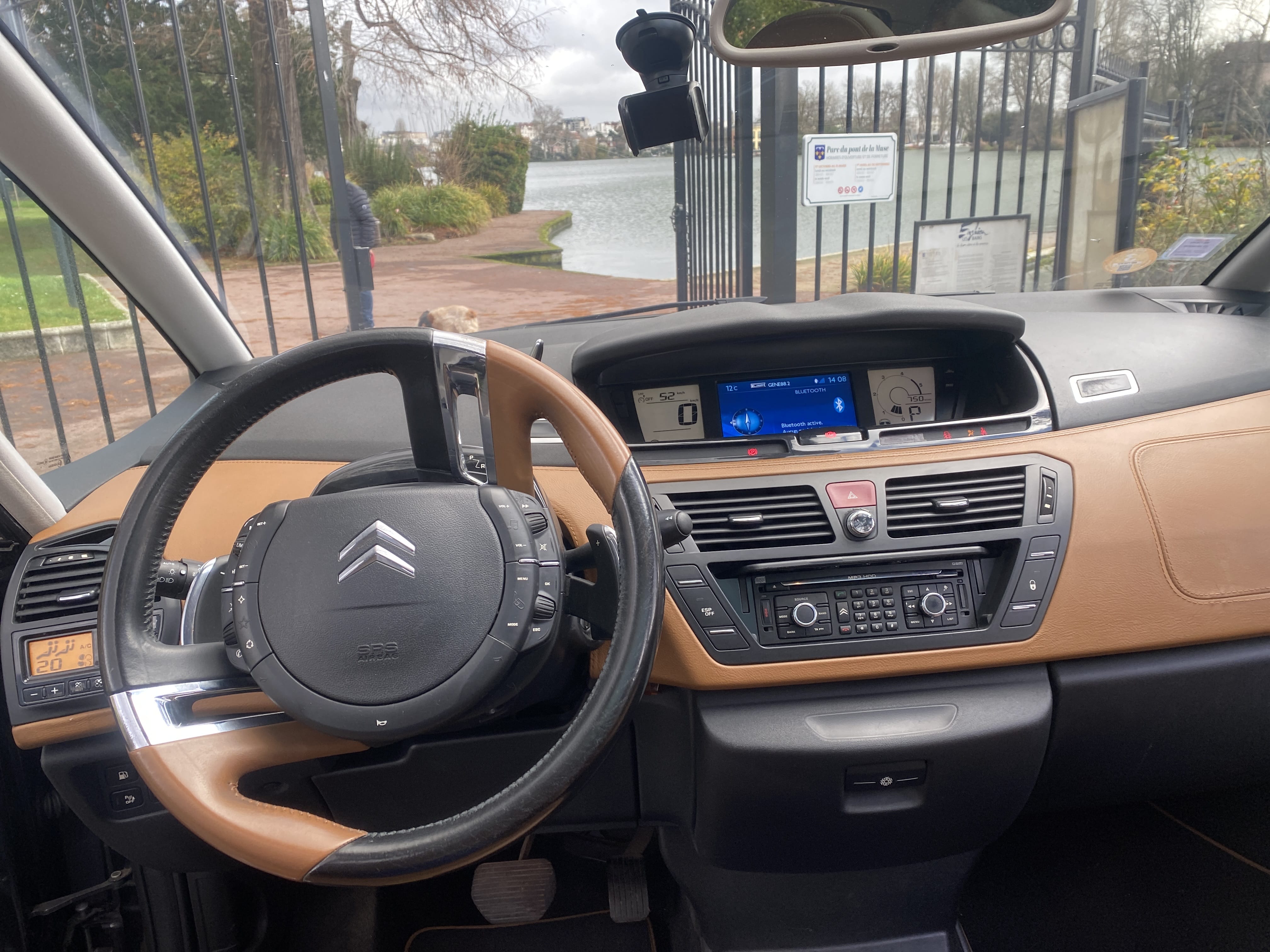 Citroen C4 Grand Picasso avec Pneus neige