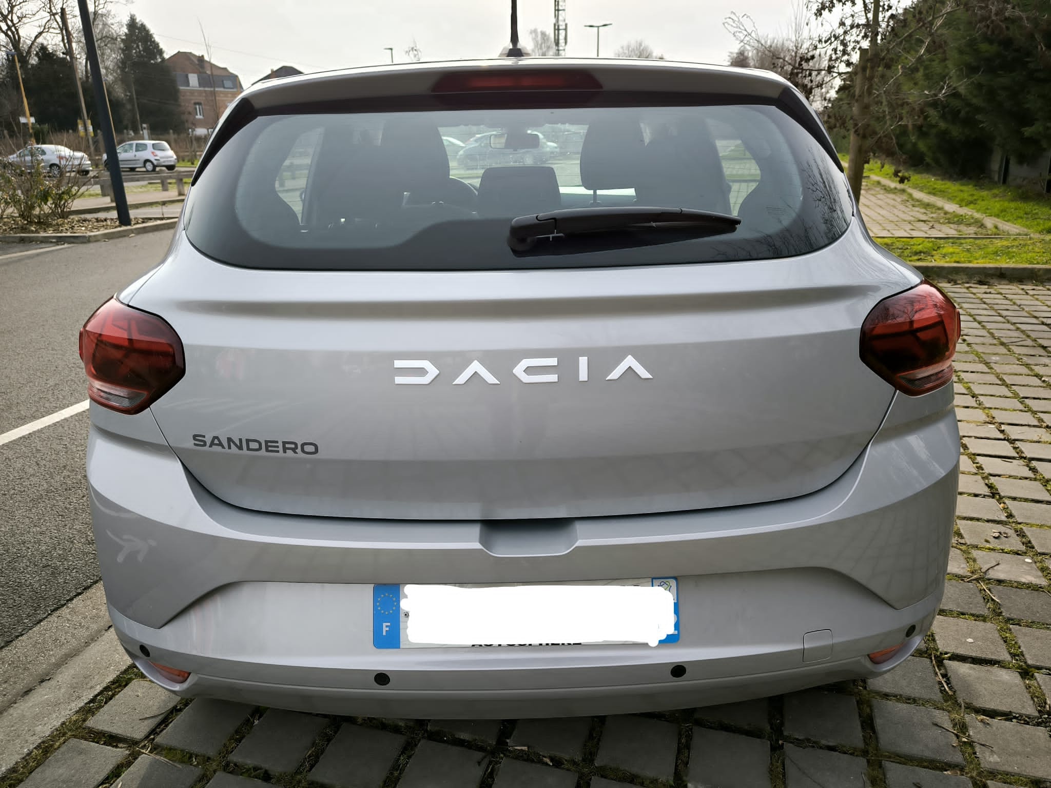 Dacia Sandero Expression 1.0 65CH avec Autoradio