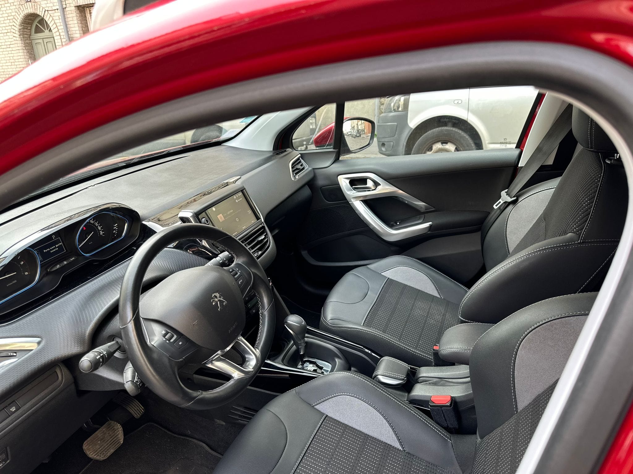 Peugeot 2008 Allure business