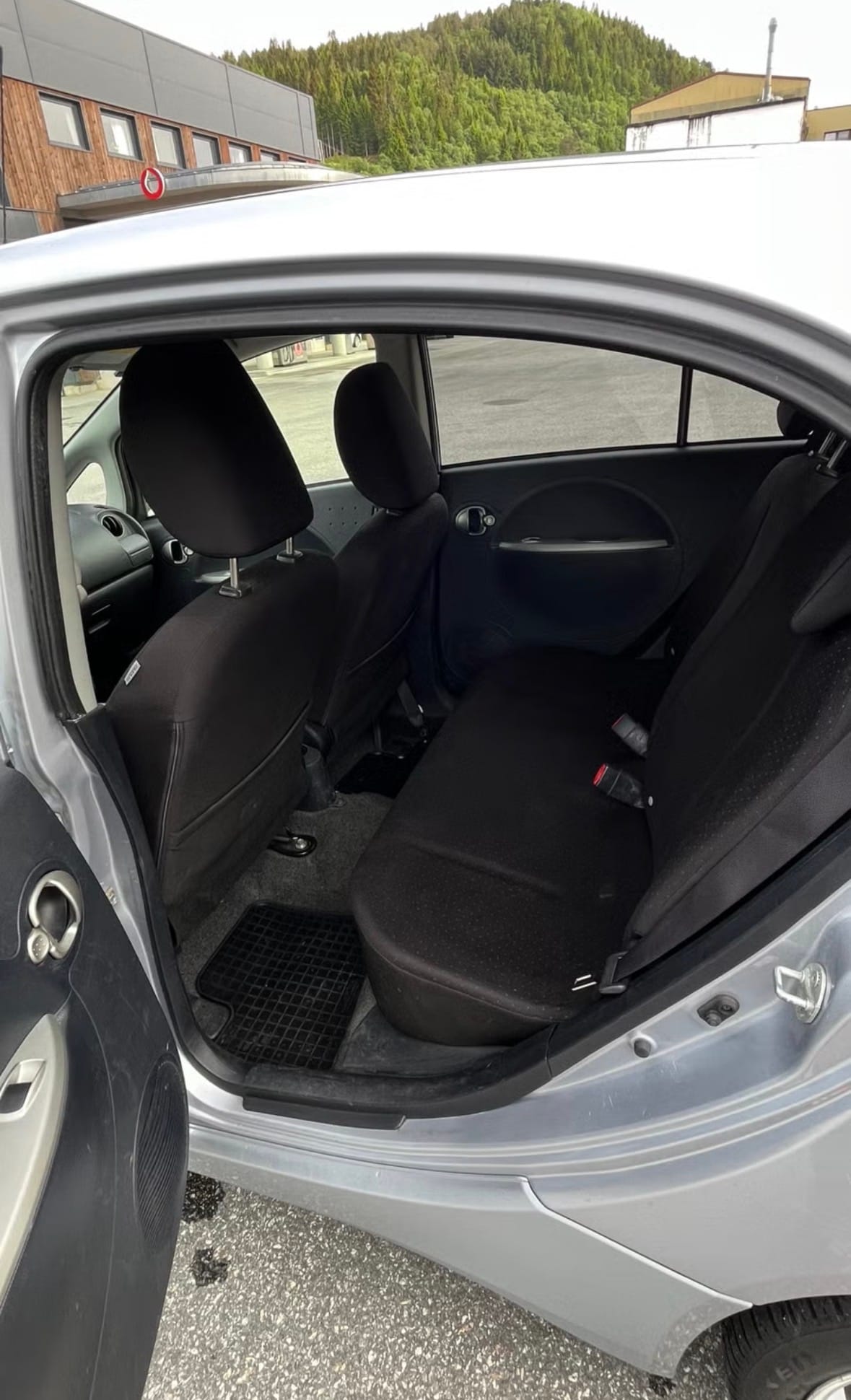 Mitsubishi i-Miev med Vinterdekk