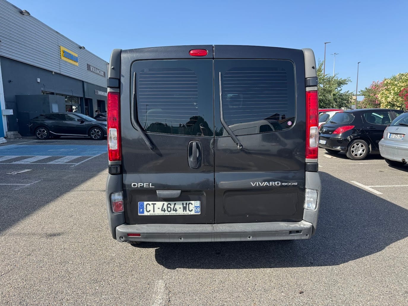 Opel Vivaro Combi 9 pl. long 80L *18094* CT464WC avec Siège bébé