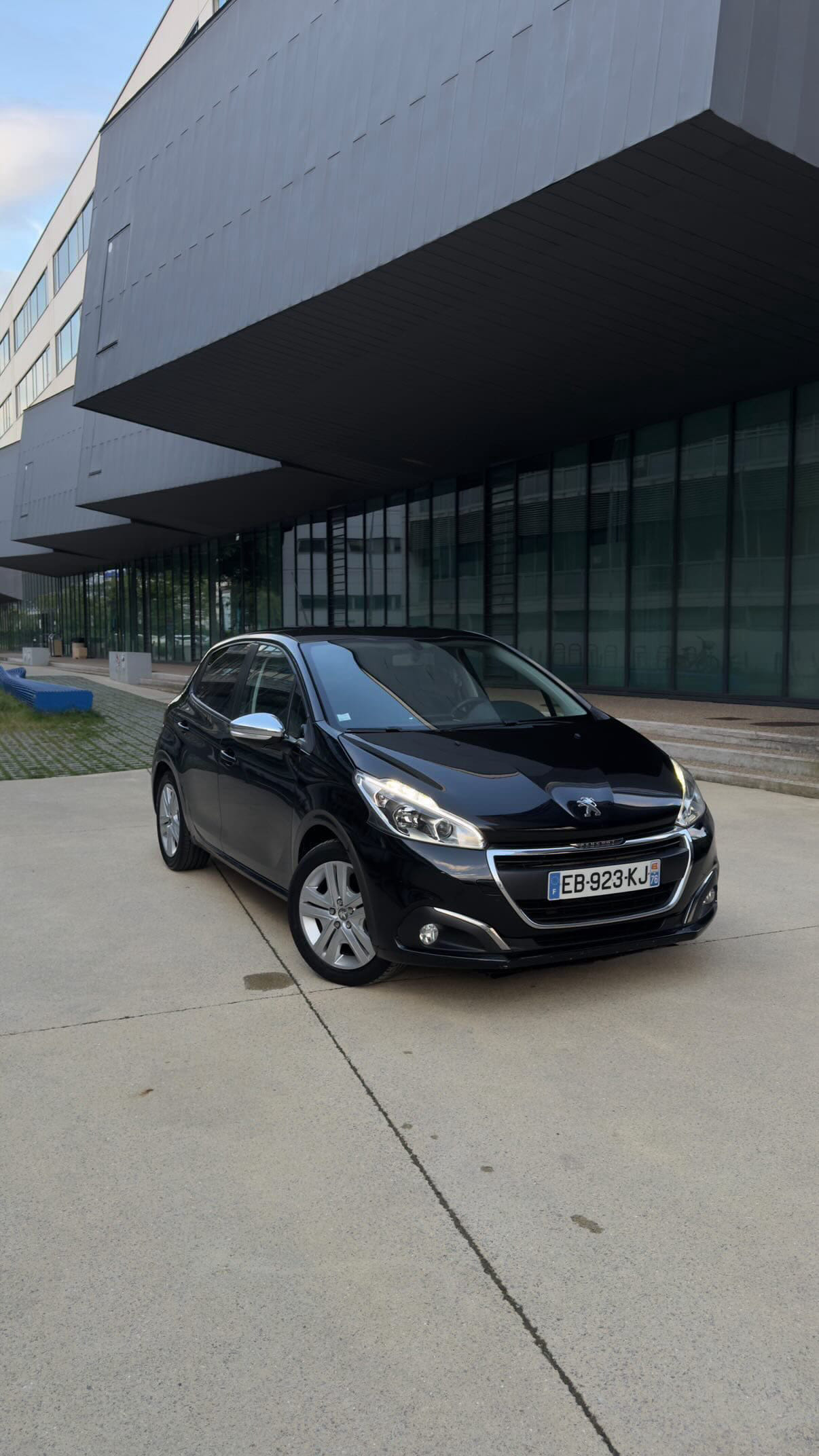 Peugeot 208, 2016, Essence 95