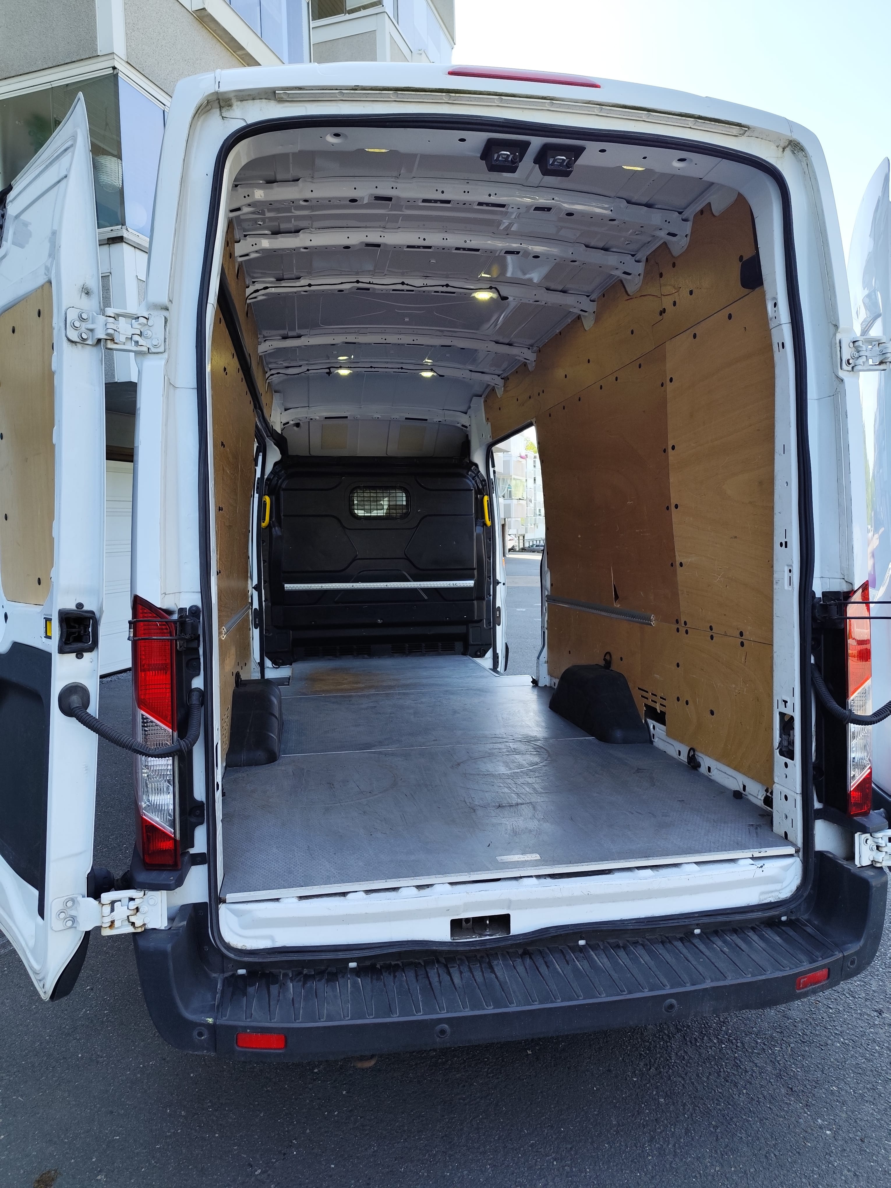 Ford Transit Custom Varebil med Bluetooth audio
