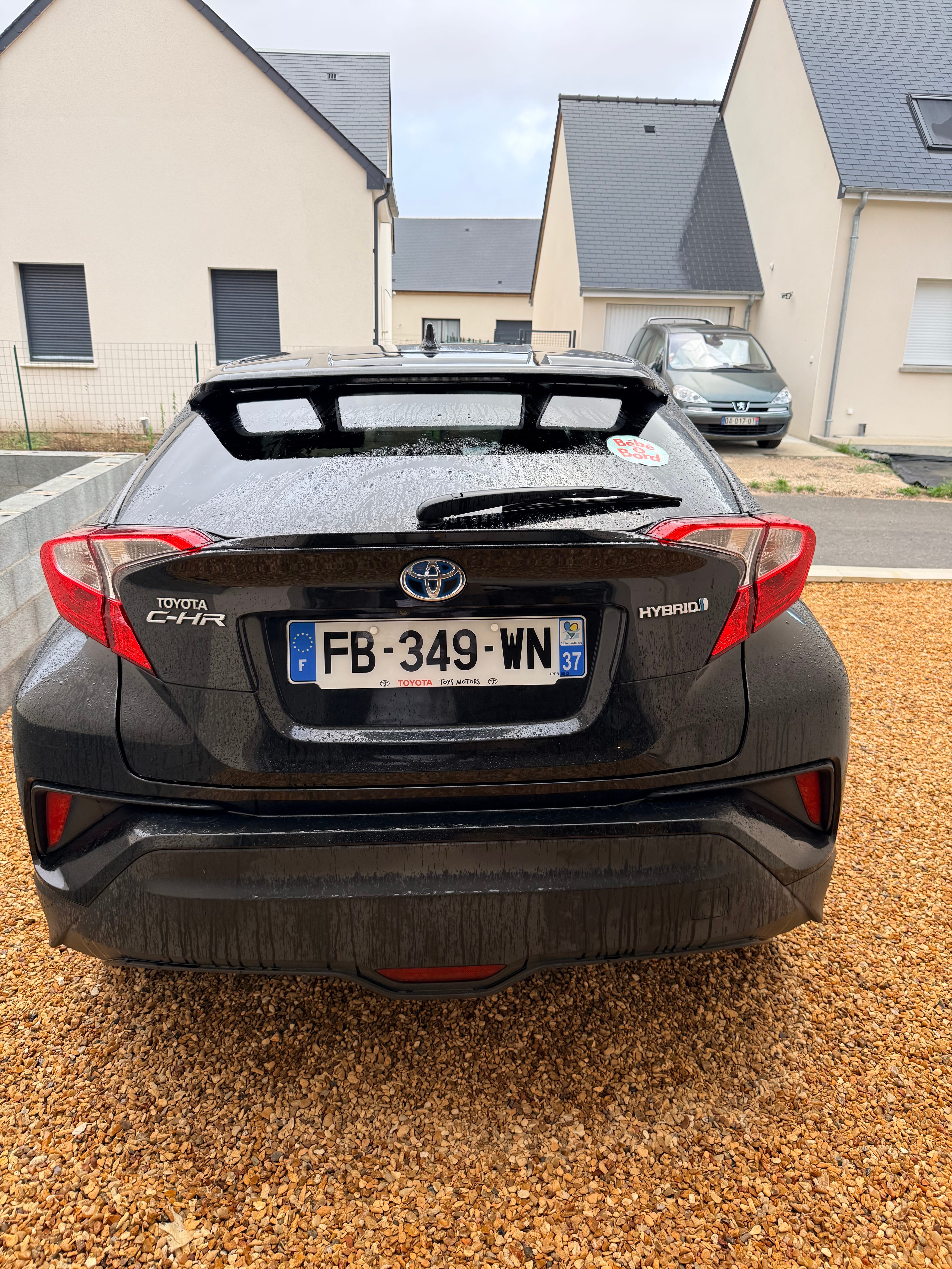 Toyota C-HR Hybrid avec Climatisation