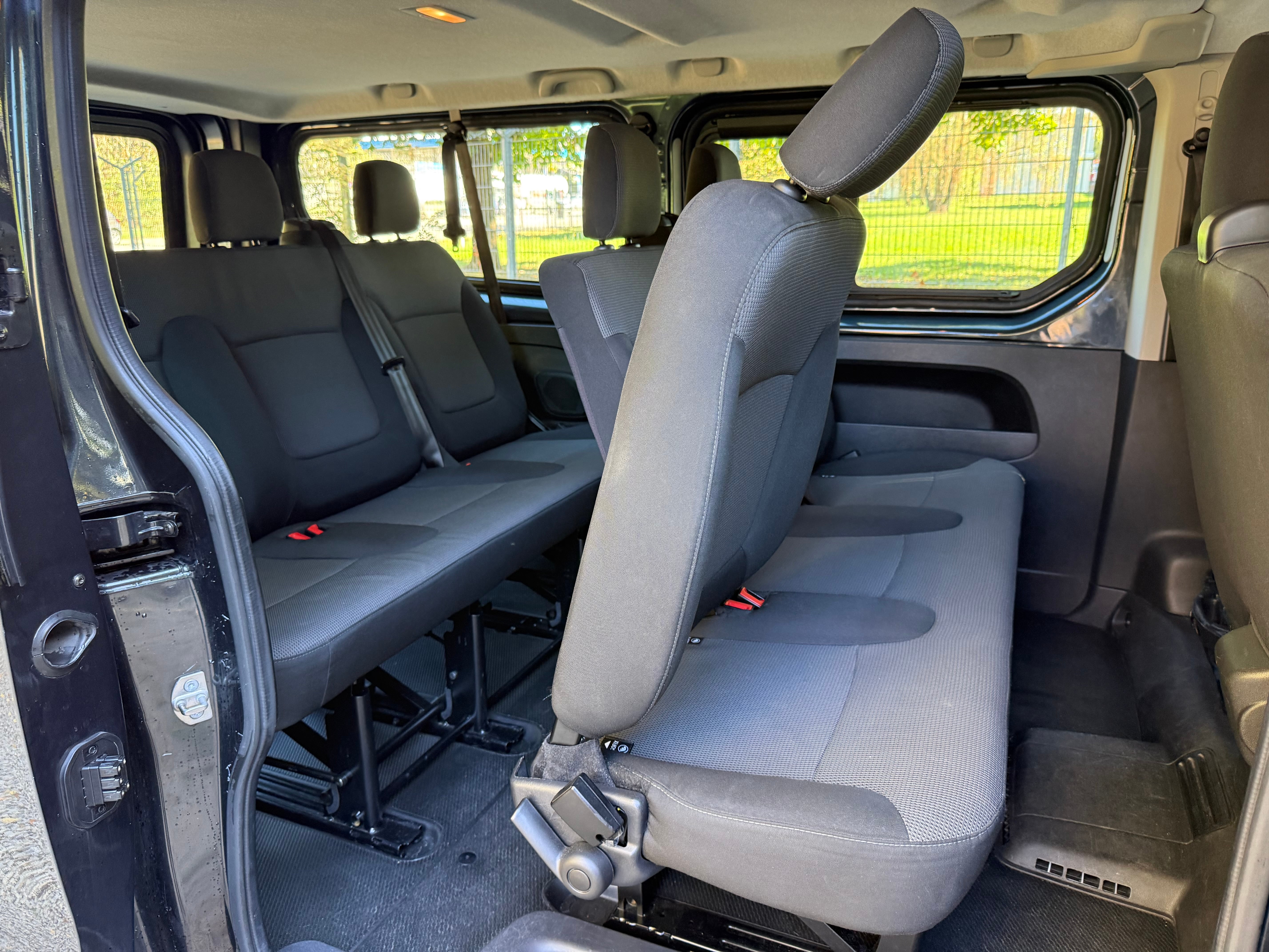 Renault Trafic Passenger avec Siège bébé