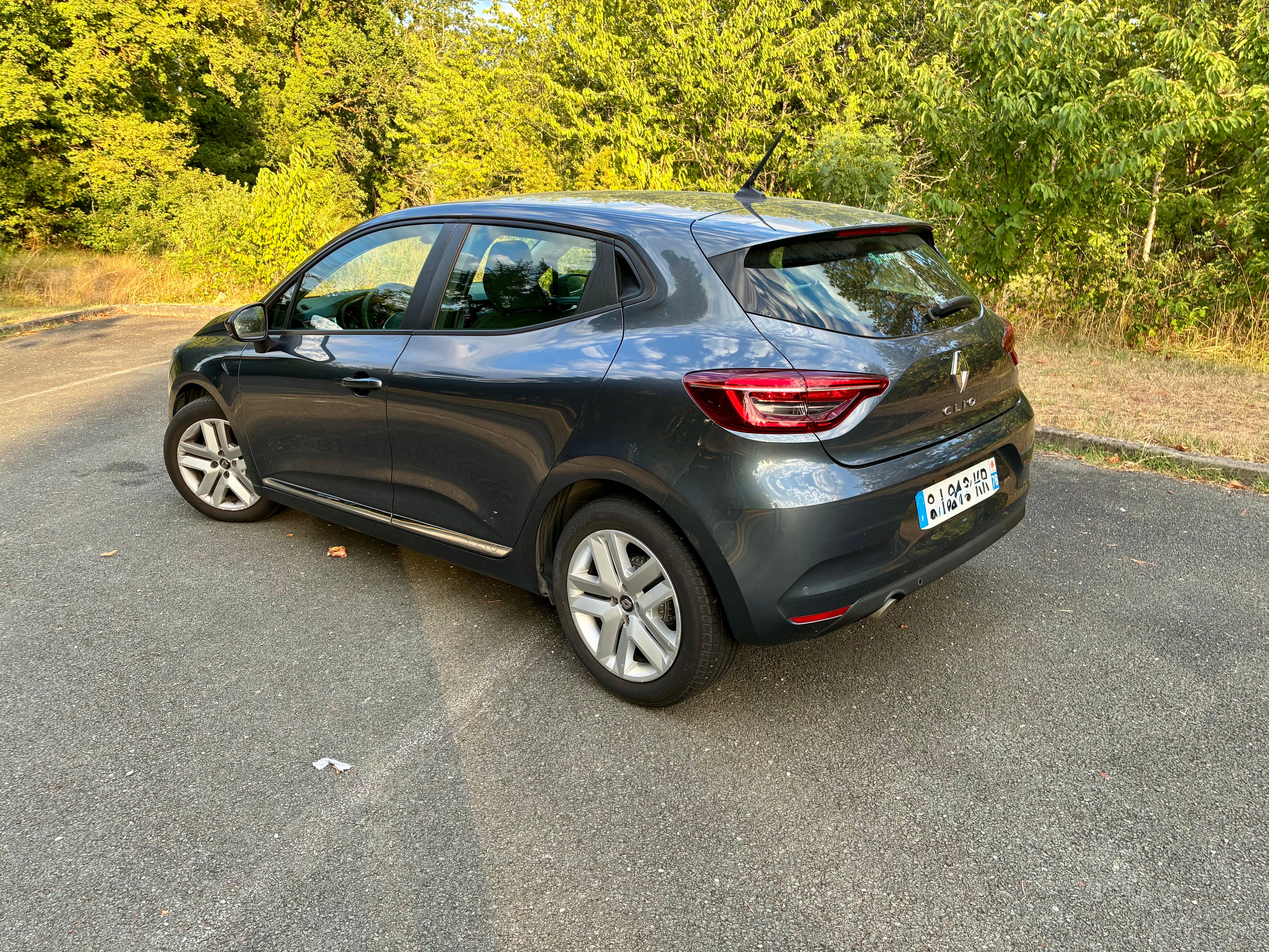 Renault Clio avec GPS