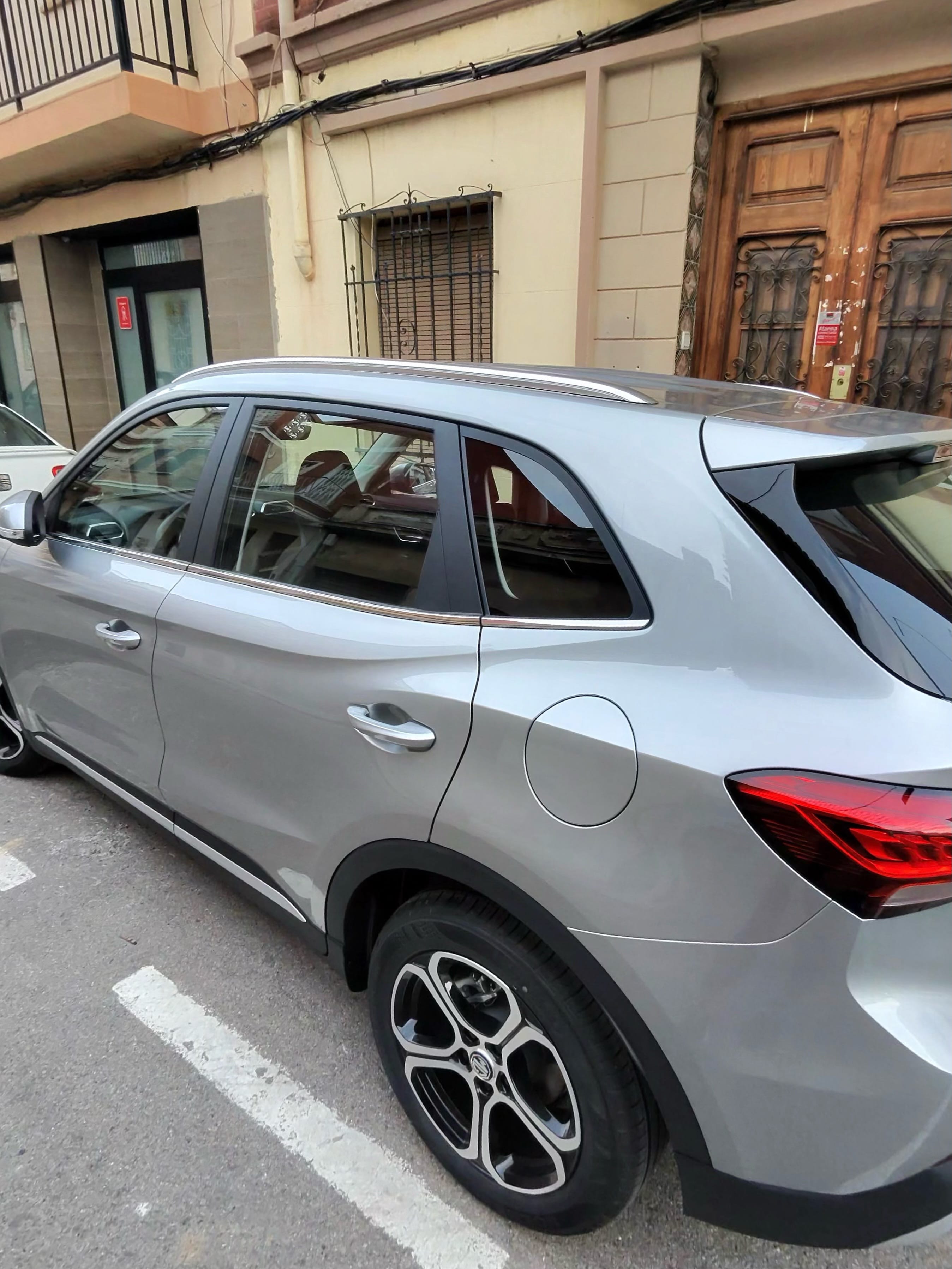 MG ZS Hybrid+ with Air conditioning
