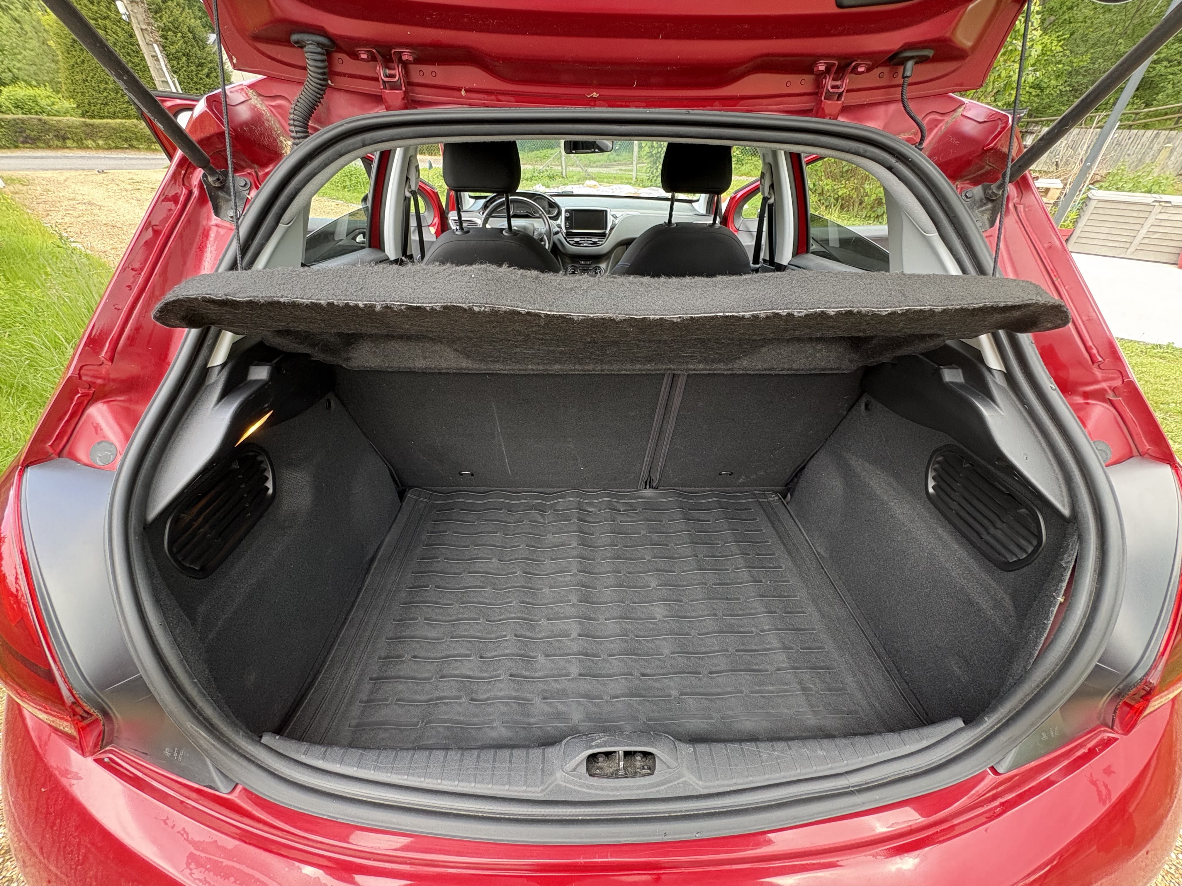 Peugeot 208 mit Android Auto