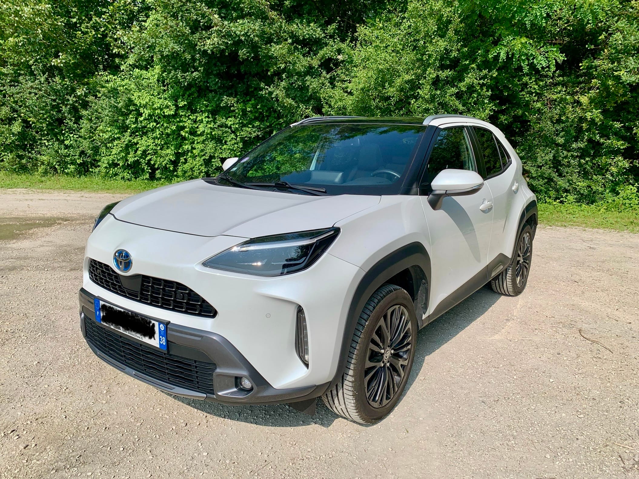 Toyota Yaris Cross Hybrid, 2022, Essence 95 / Électrique (hybride), automatique